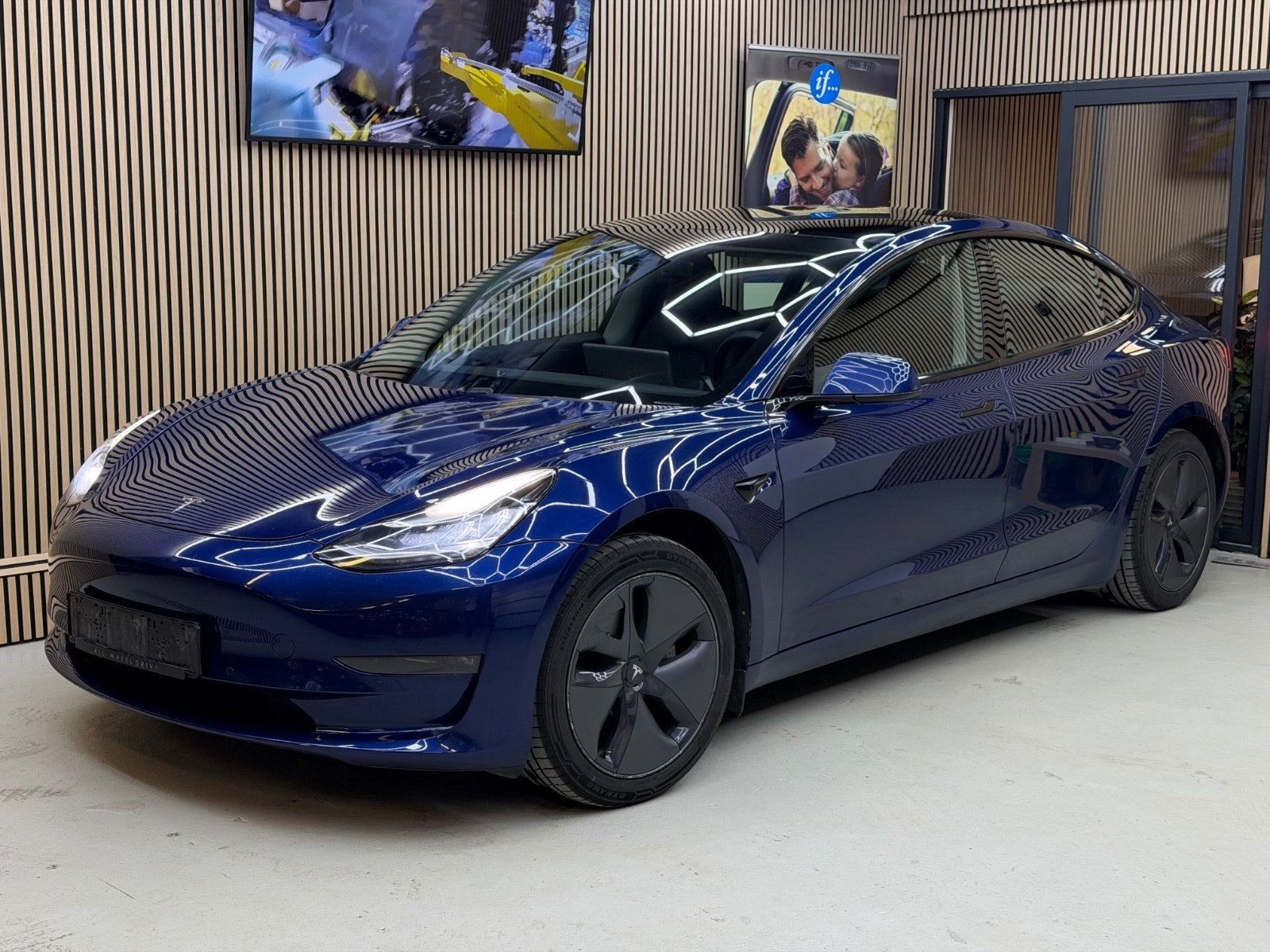 Tesla Model 3 Standard Range Plus, 306hp, 2019