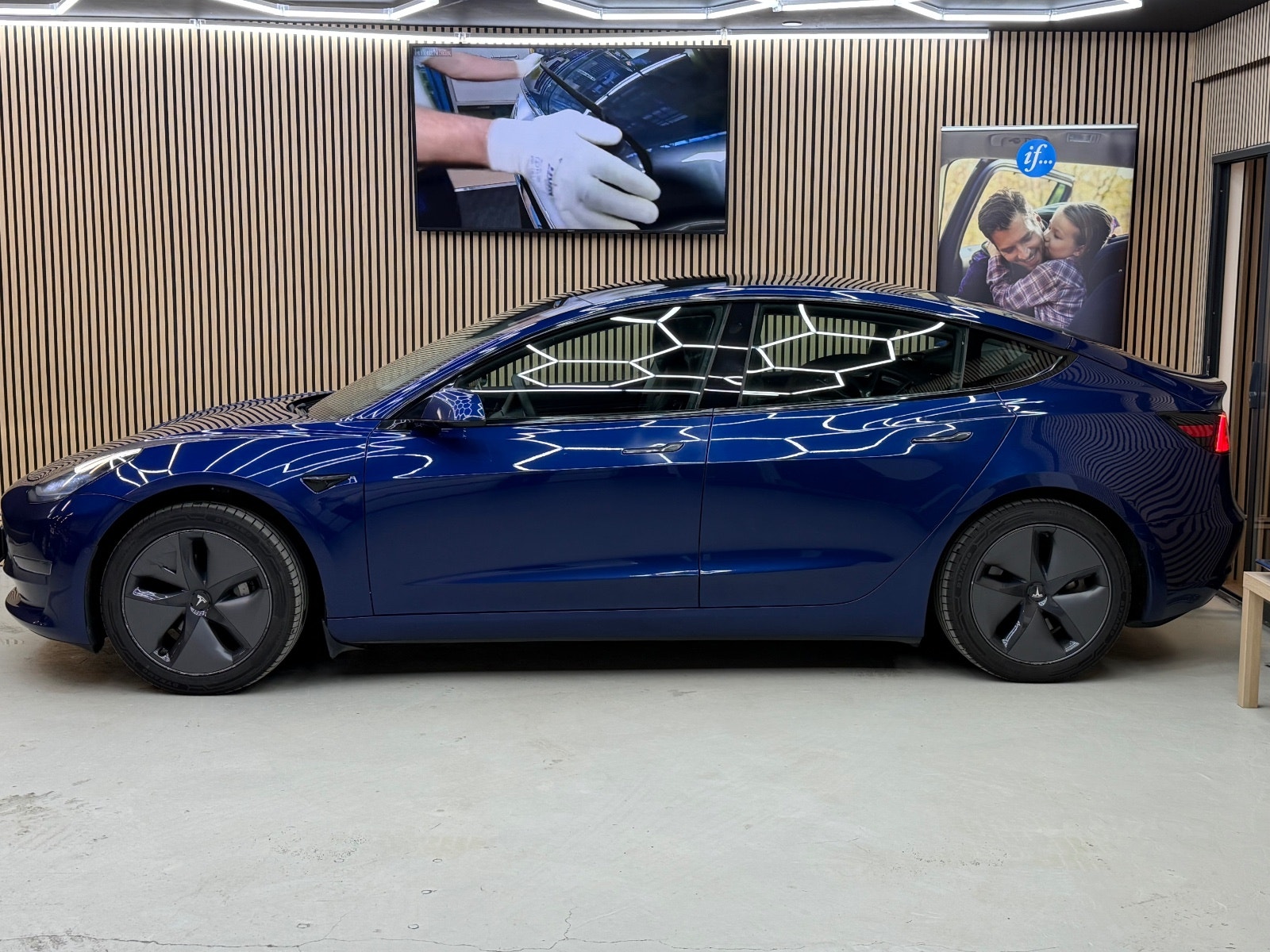 Tesla Model 3 Standard Range Plus, 306hp, 2019