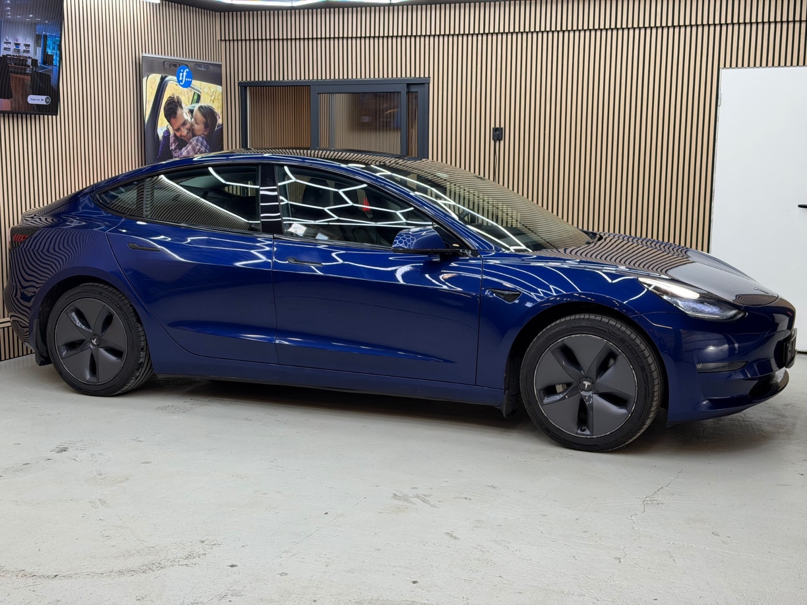 Tesla Model 3 Standard Range Plus, 306hp, 2019