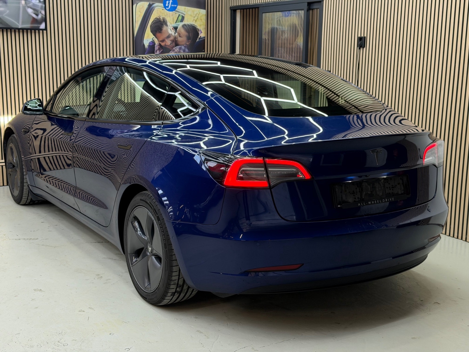 Tesla Model 3 Standard Range Plus, 306hp, 2019