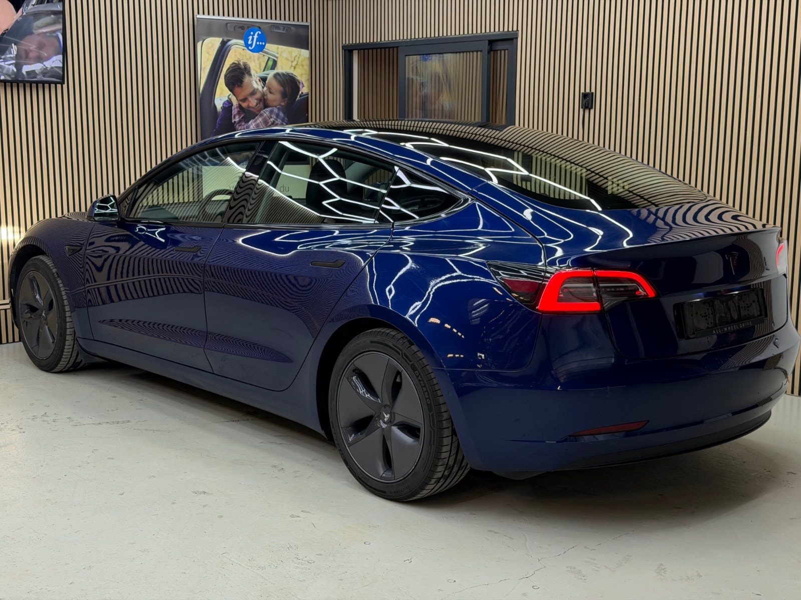 Tesla Model 3 Standard Range Plus, 306hp, 2019