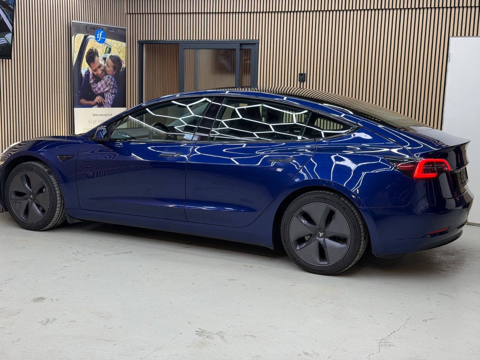 Tesla Model 3 Standard Range Plus, 306hp, 2019