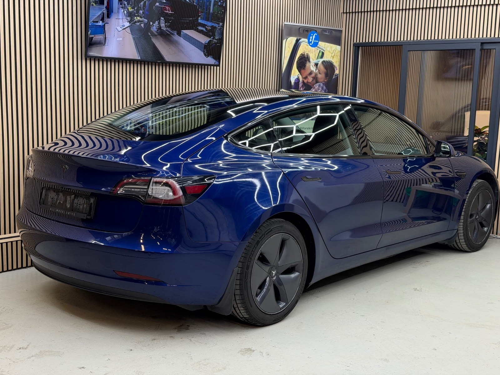 Tesla Model 3 Standard Range Plus, 306hp, 2019