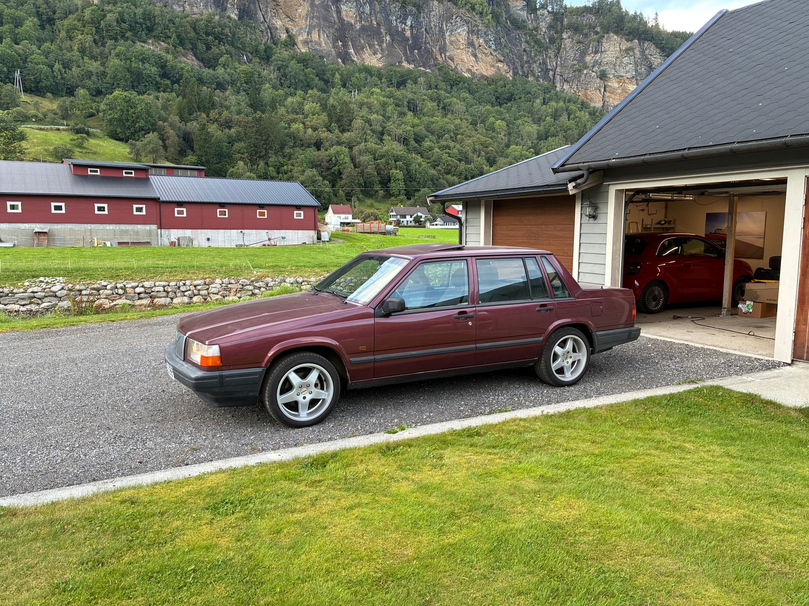 Volvo 740 2.3 Manual, 5-trins, 115ps, 1992