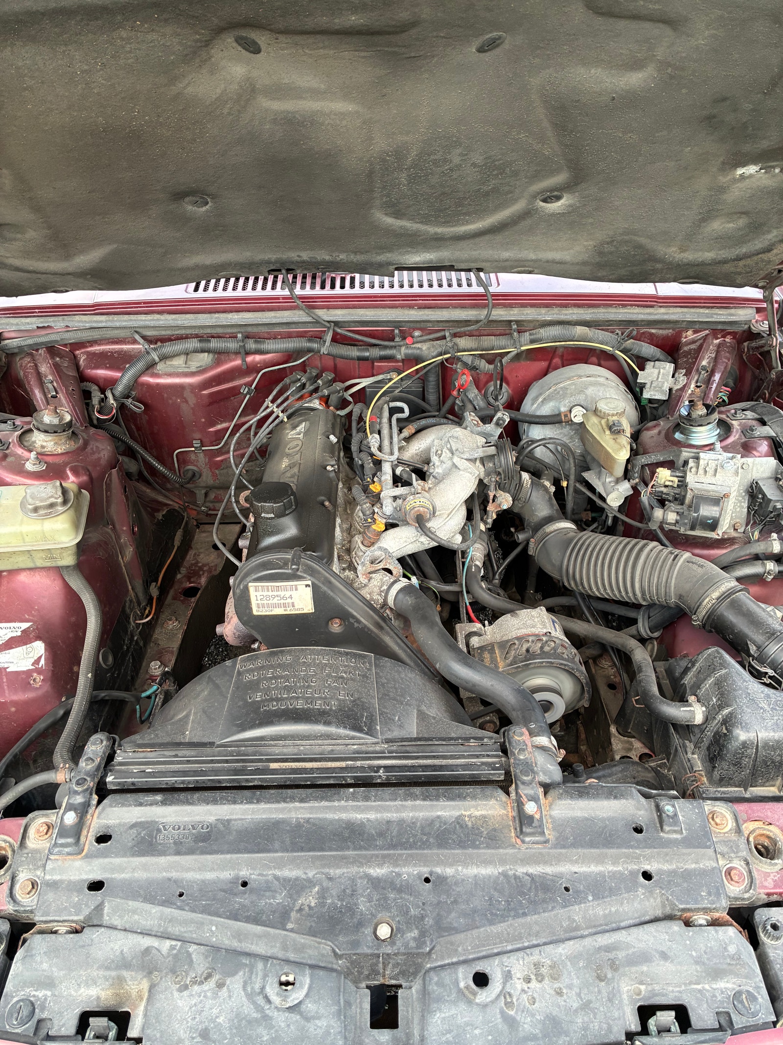 Volvo 740 2.3 Manual, 5-trins, 115ps, 1992
