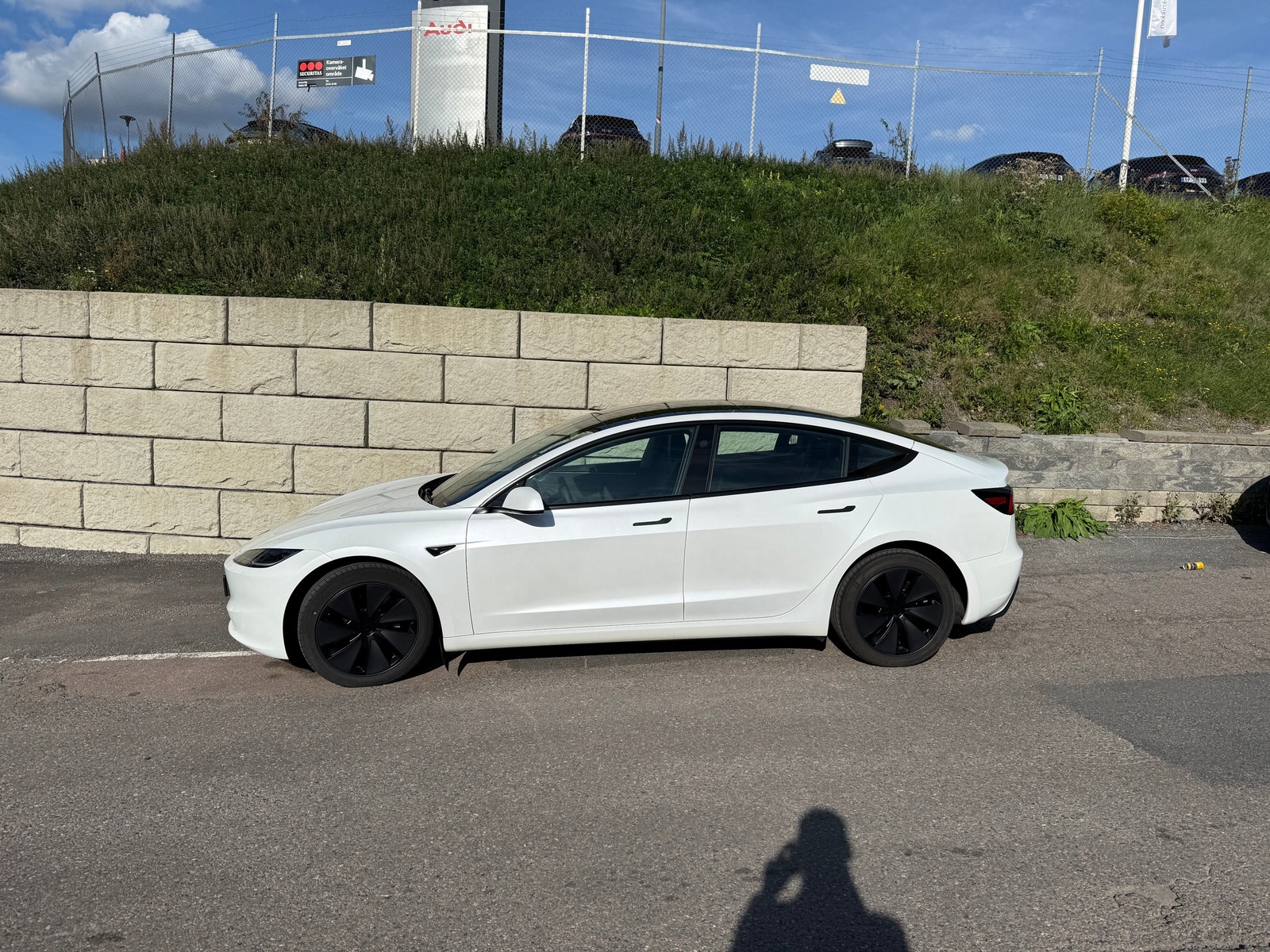 Tesla Model 3 Standard Range, 283ps, 2024