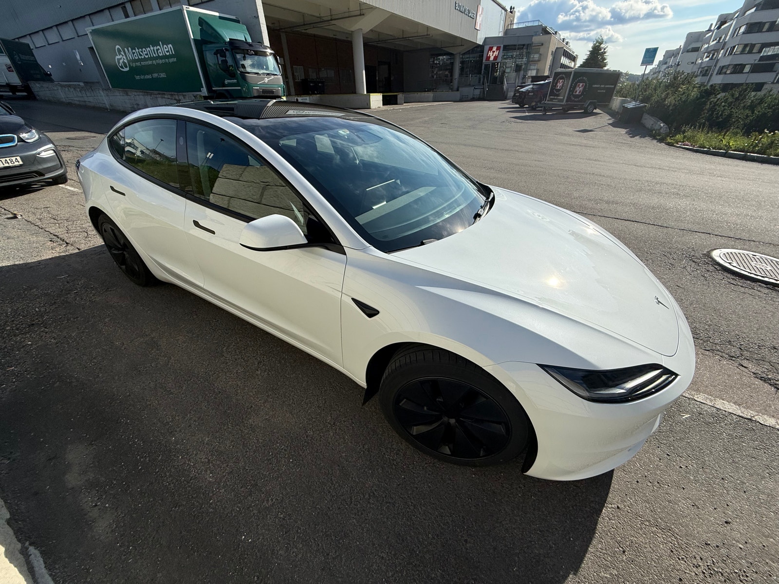 Tesla Model 3 Standard Range, 283ps, 2024
