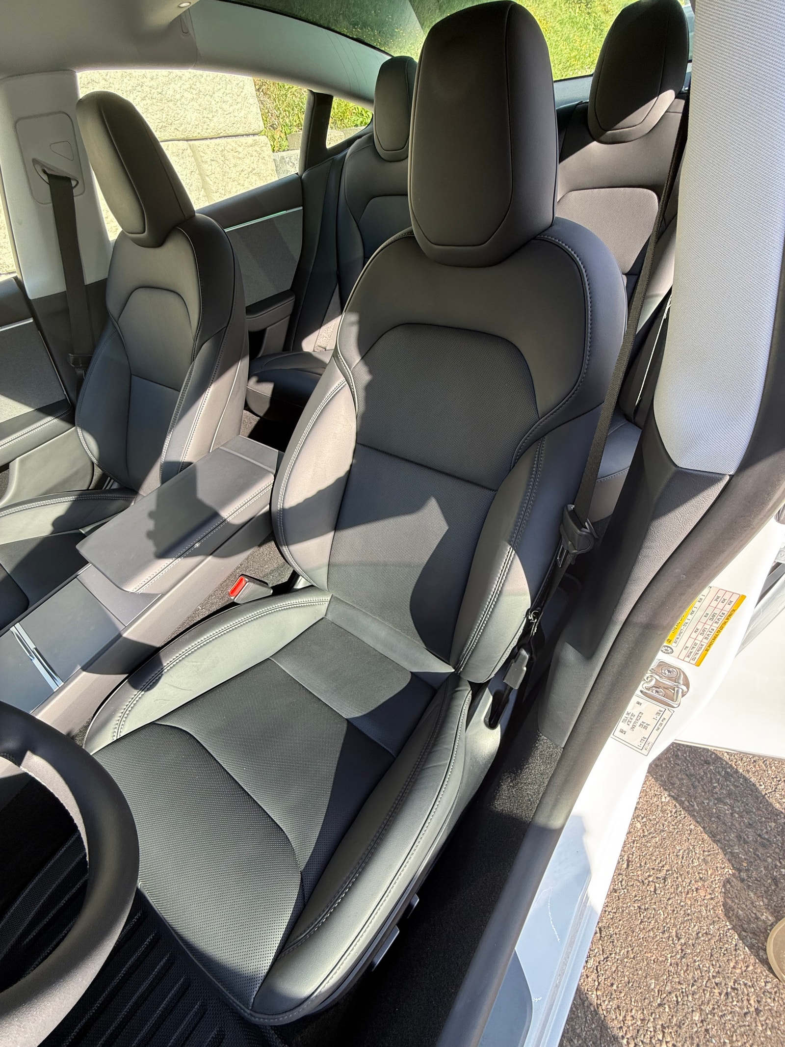 Tesla Model 3 Standard Range, 283ps, 2024
