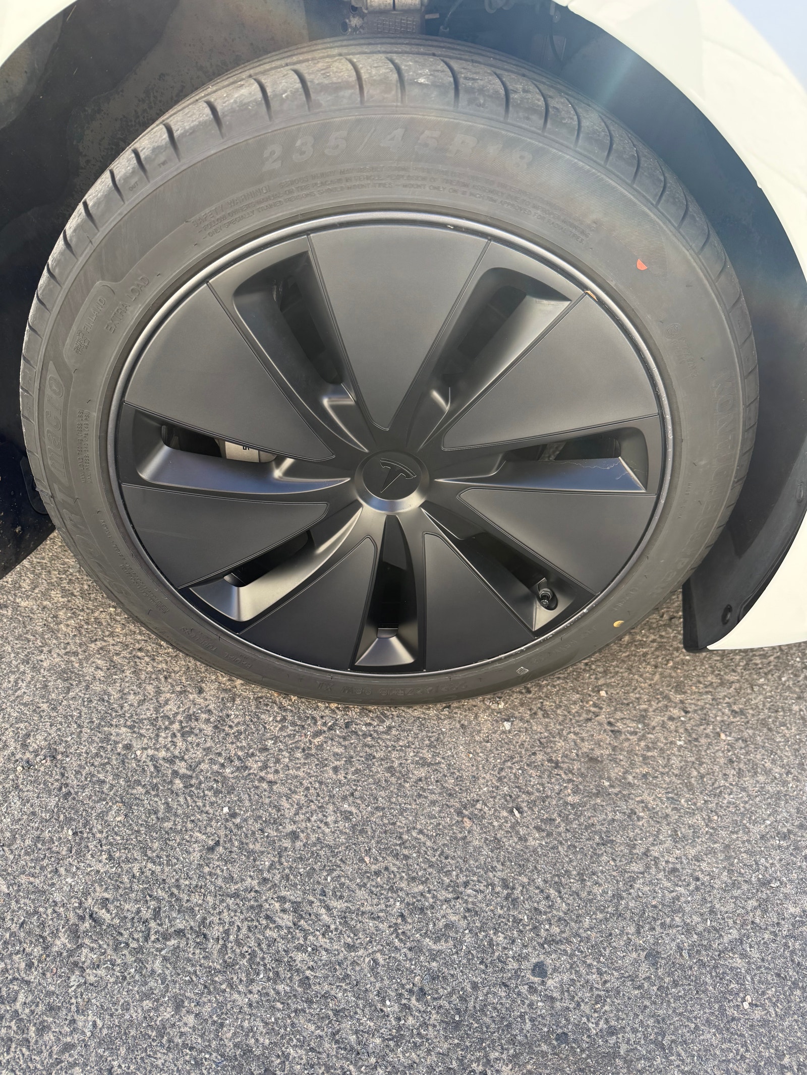 Tesla Model 3 Standard Range, 283ps, 2024