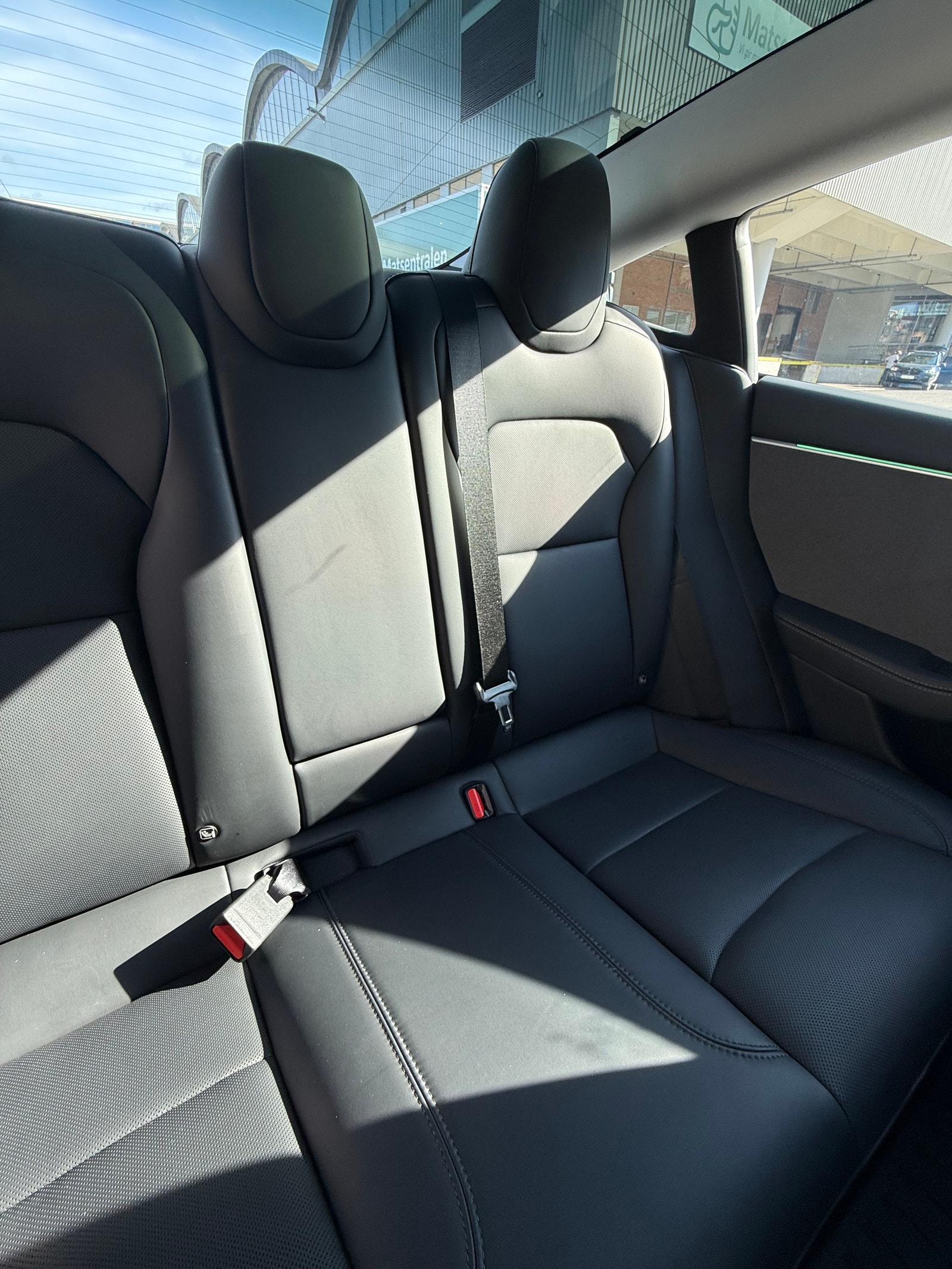 Tesla Model 3 Standard Range, 283ps, 2024