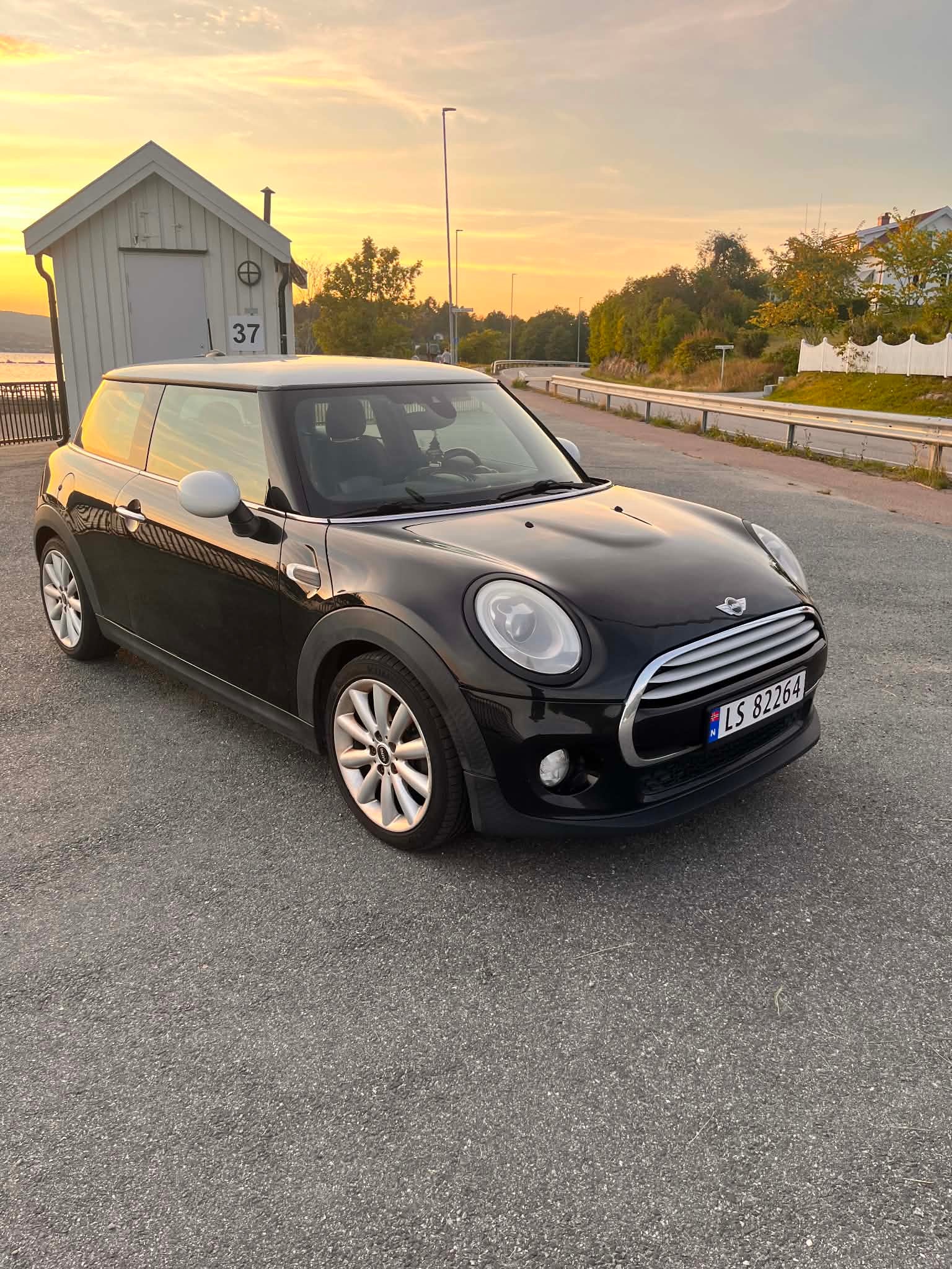 MINI Cooper 3-door Manual, 6-trins, 136ps, 2014