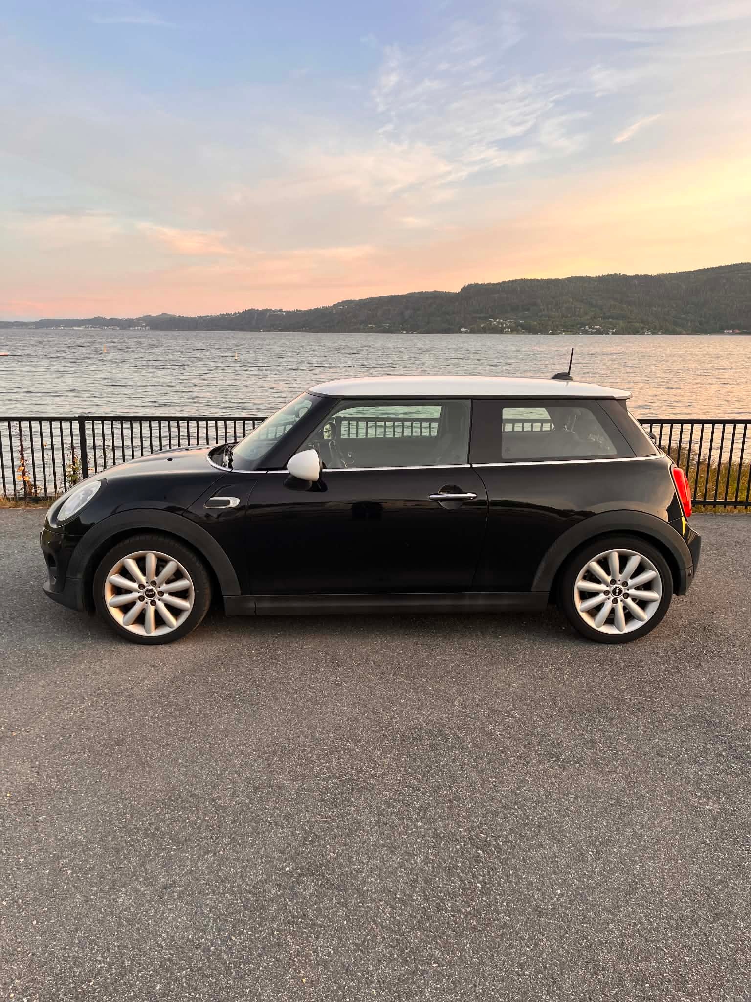 MINI Cooper 3-door Manual, 6-trins, 136ps, 2014