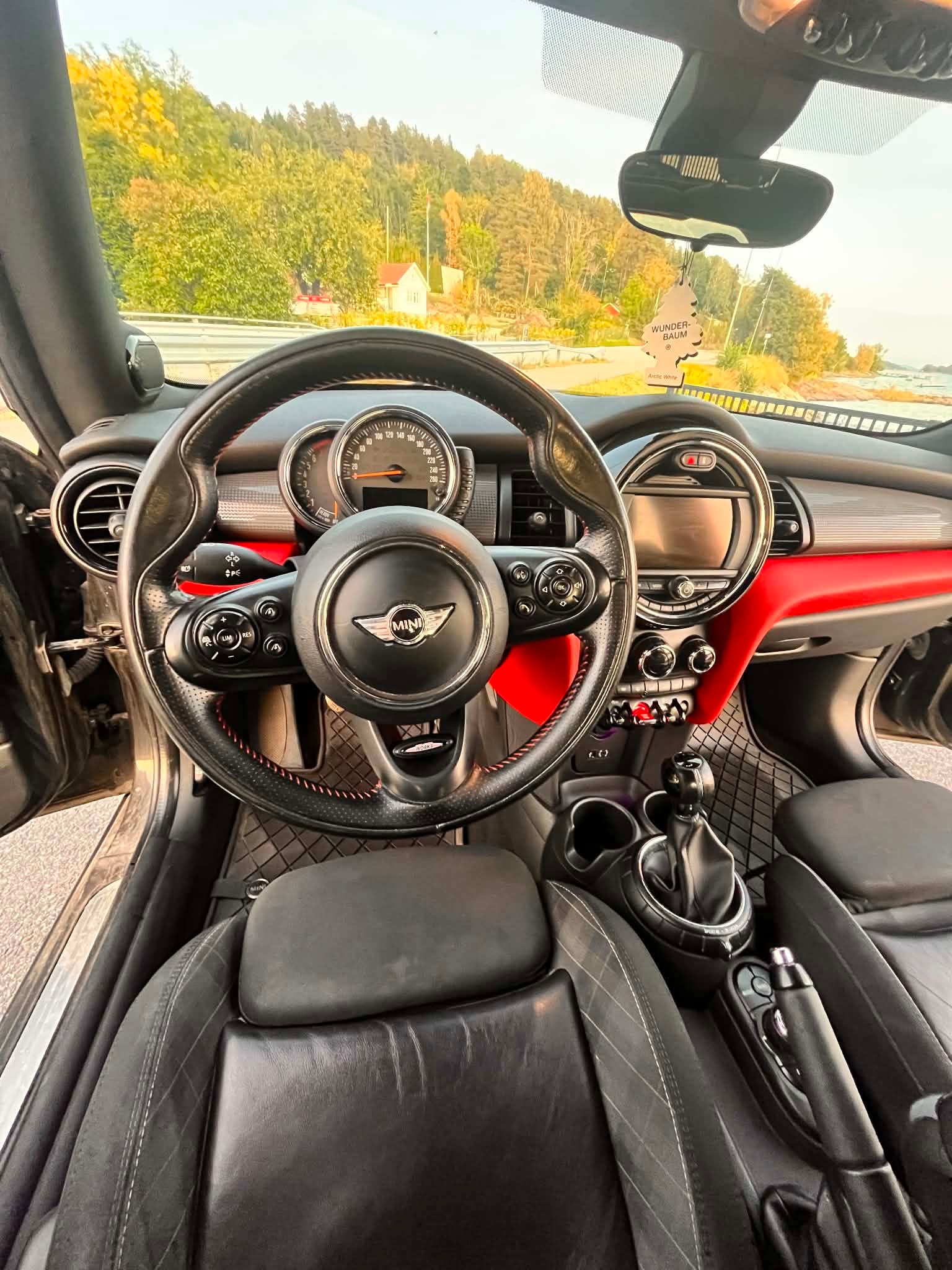 MINI Cooper 3-door Manual, 6-trins, 136ps, 2014