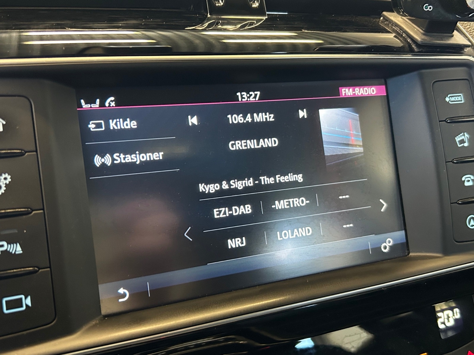 Jaguar XE 20d Automatic, 180hp, 2016