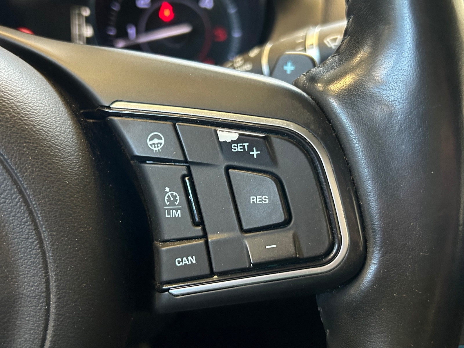 Jaguar XE 20d Automatic, 180hp, 2016