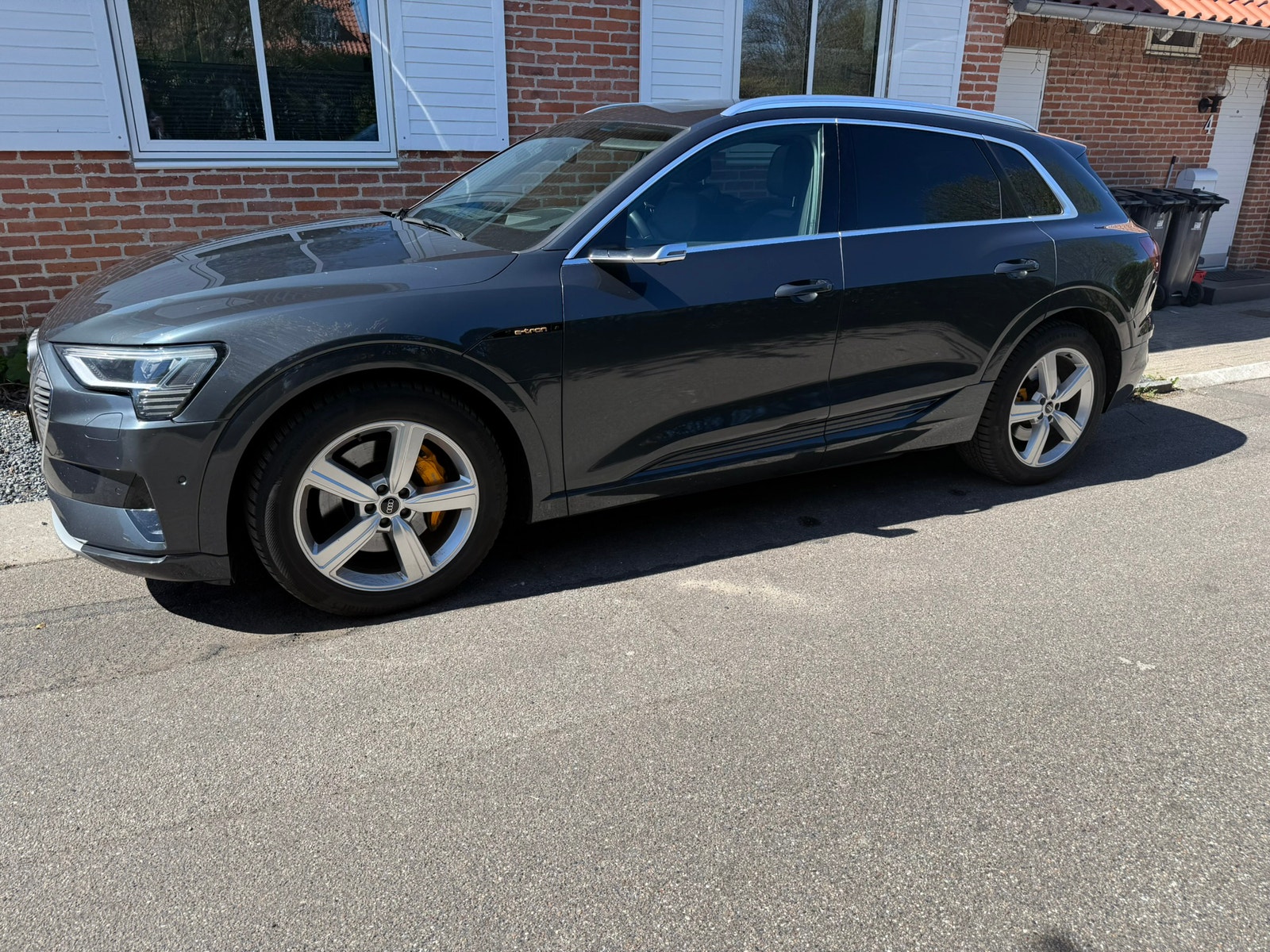 Audi e-tron 55 quattro, 408ps, 2020
