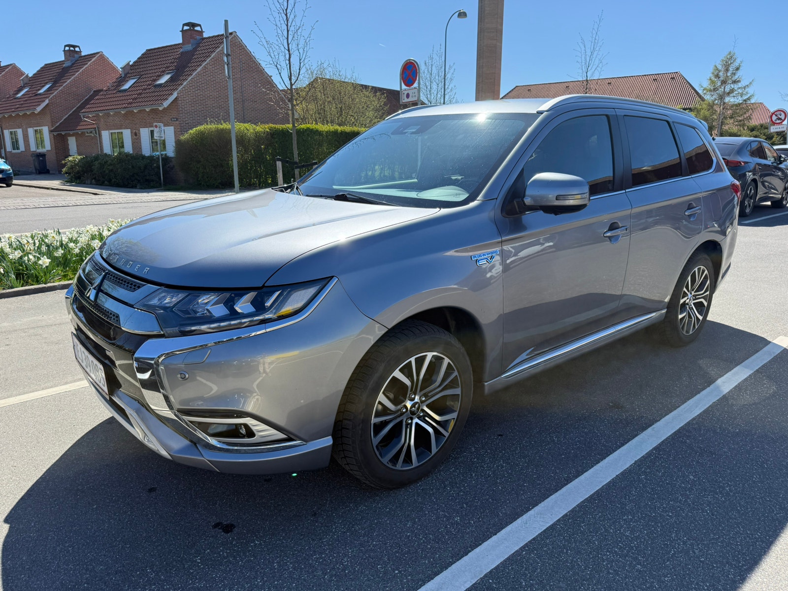 Mitsubishi Outlander PHEV CVT, 224ps, 2019