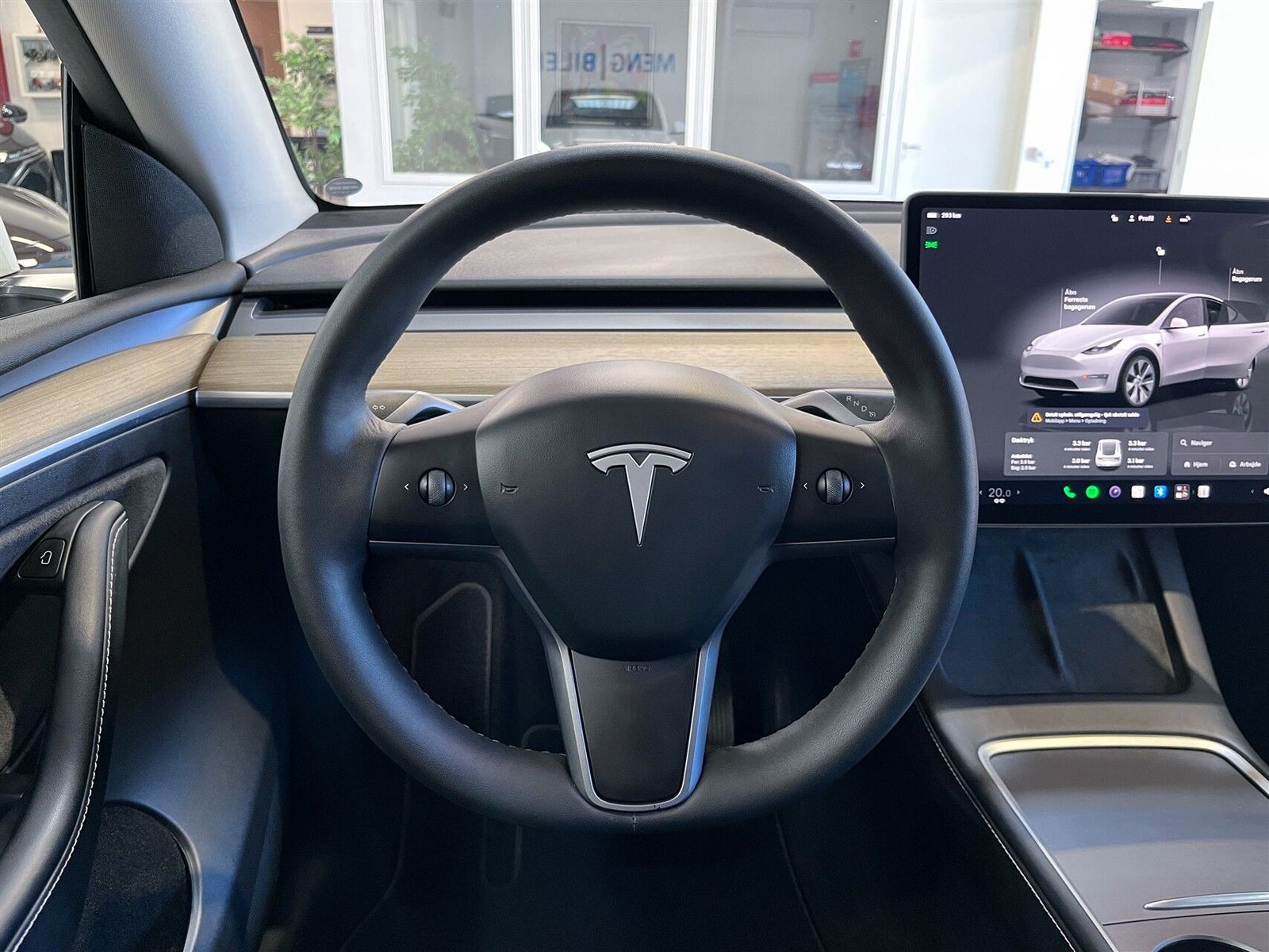 Tesla Model Y Standard Range RWD, 299ps, 2023