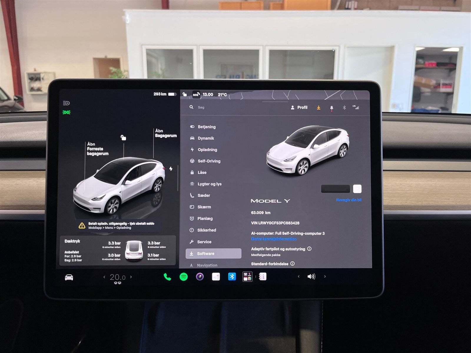 Tesla Model Y Standard Range RWD, 299ps, 2023