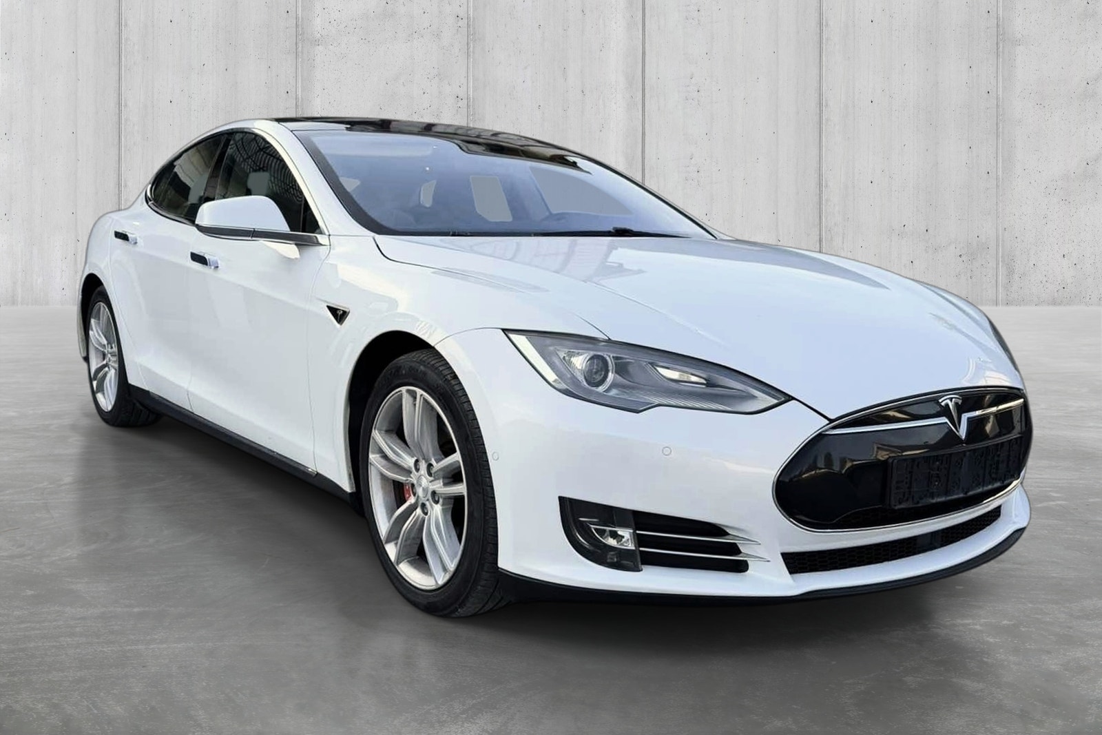 Tesla Model S P85D, 511ps, 2015