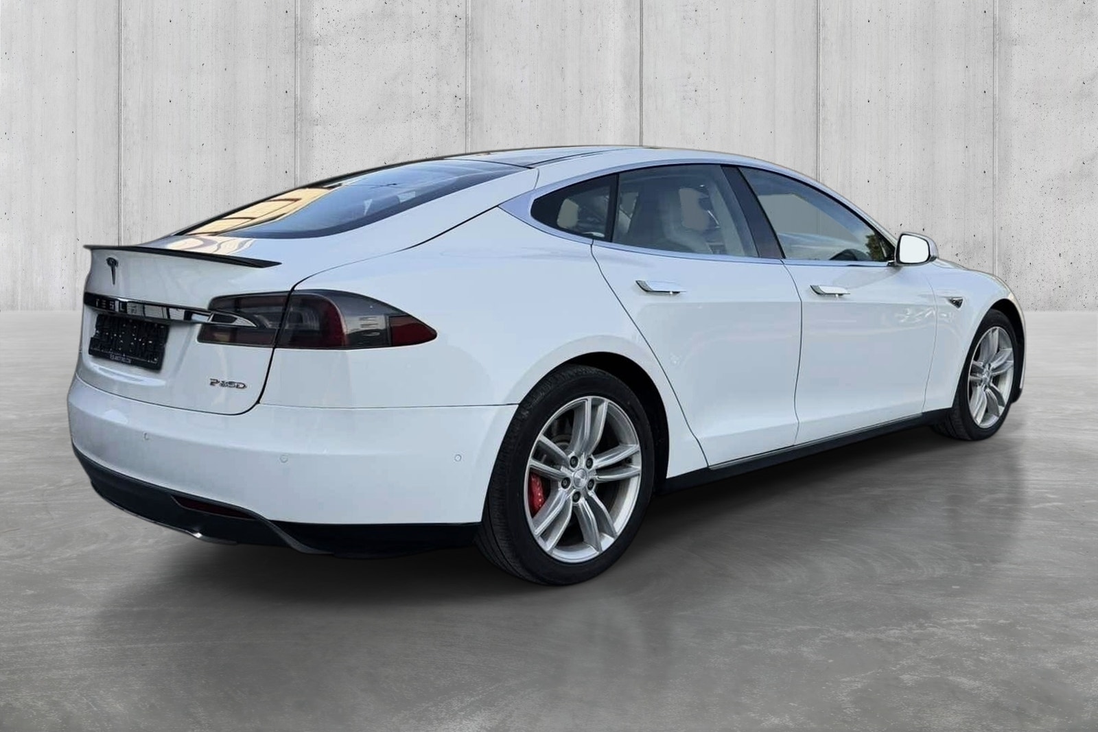 Tesla Model S P85D, 511ps, 2015