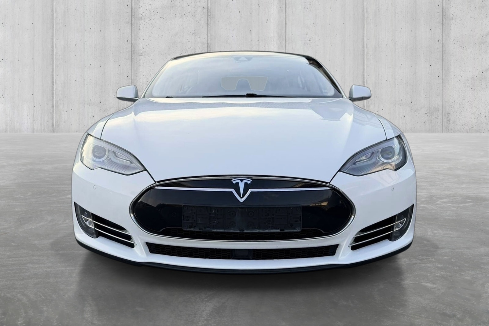 Tesla Model S P85D, 511ps, 2015