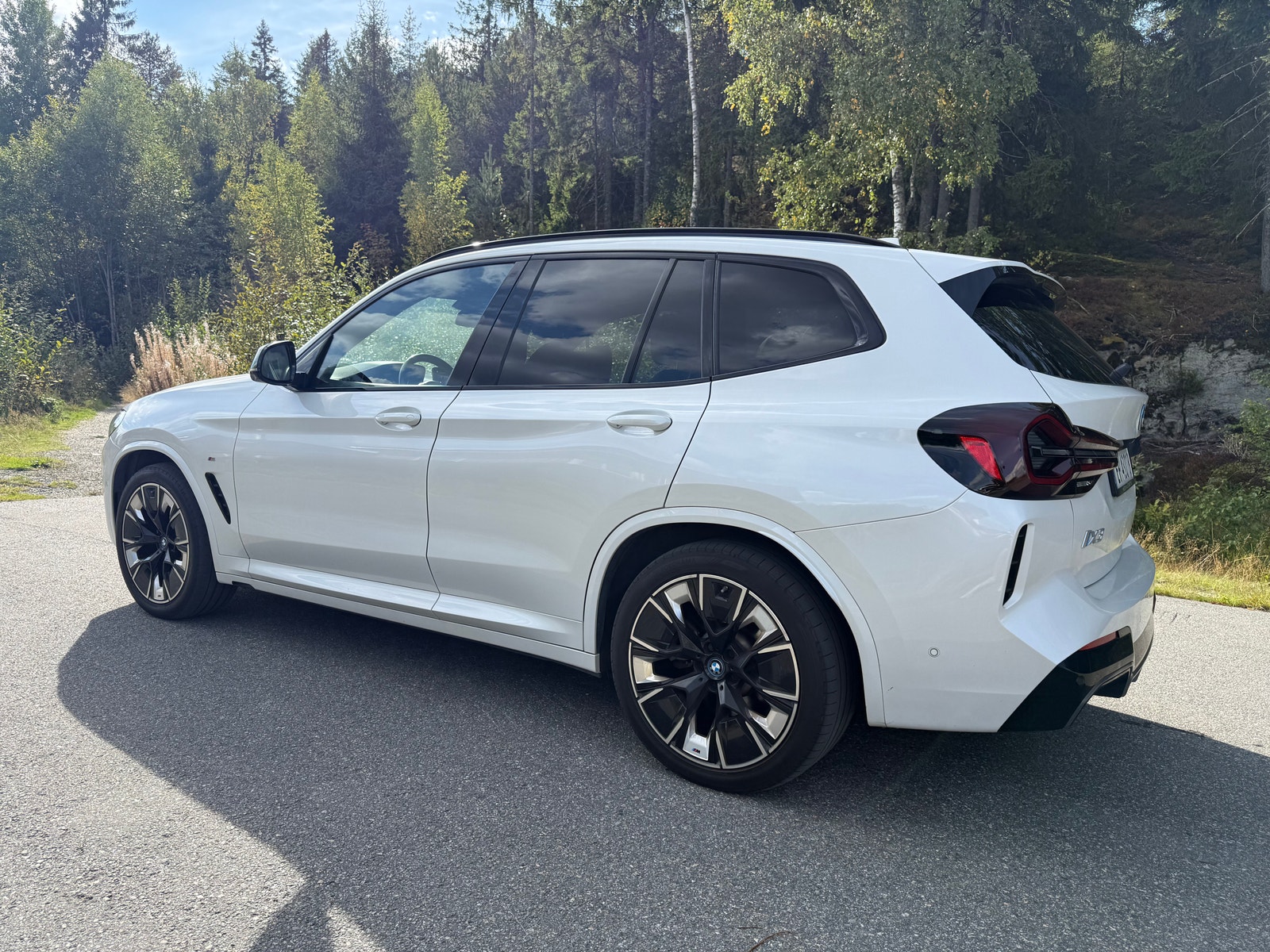 BMW iX3, 286hp, 2022