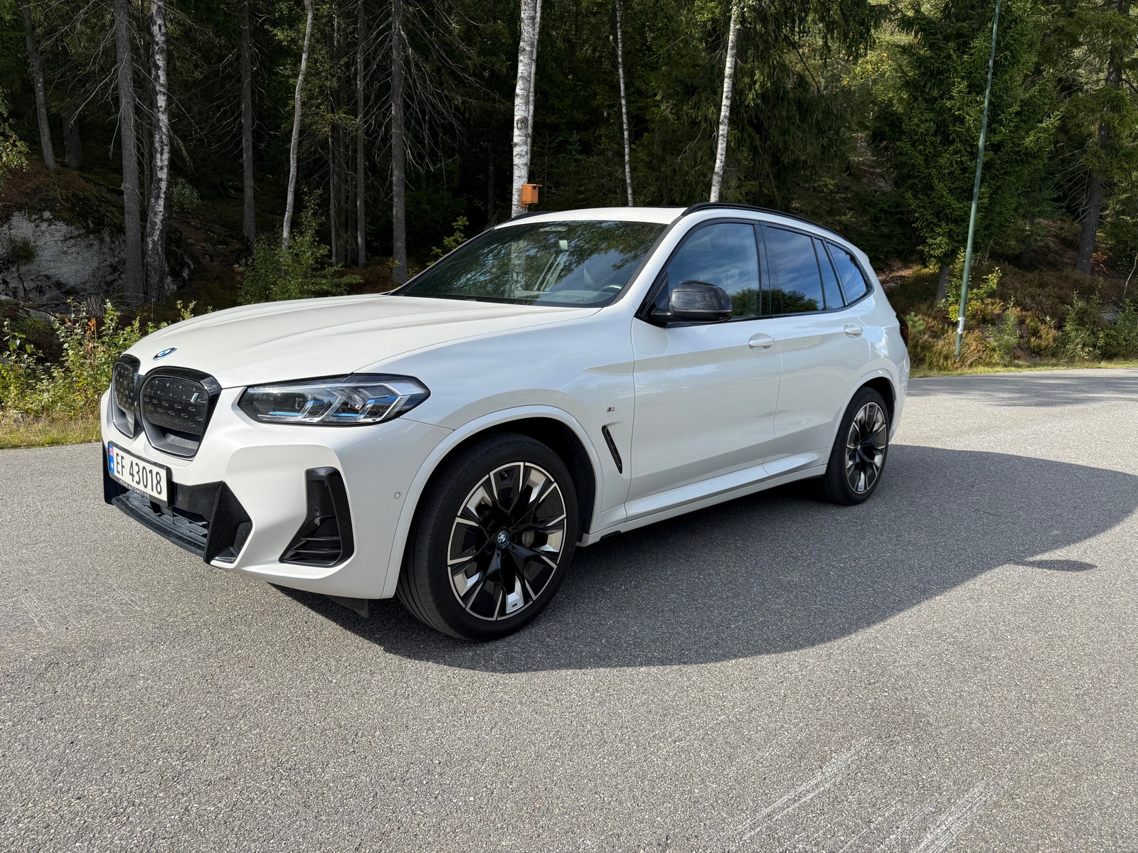 BMW iX3, 286hp, 2022