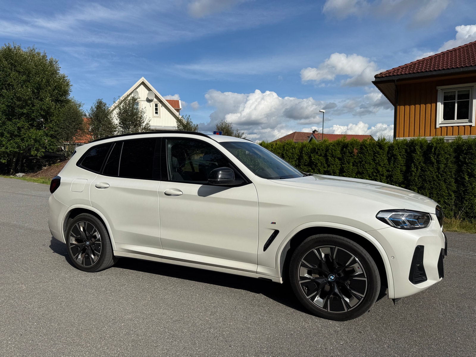 BMW iX3, 286hp, 2022