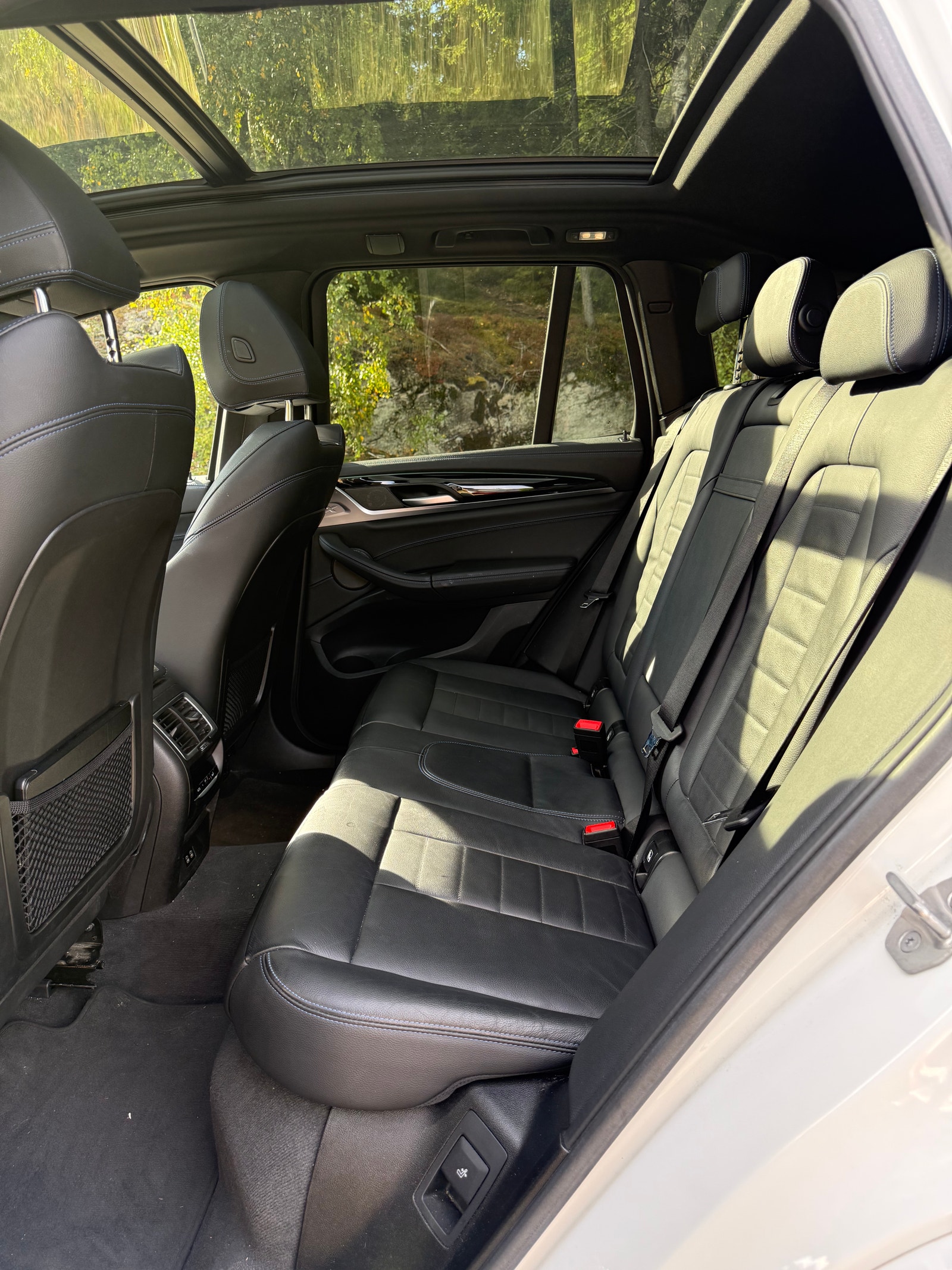 BMW iX3, 286hp, 2022