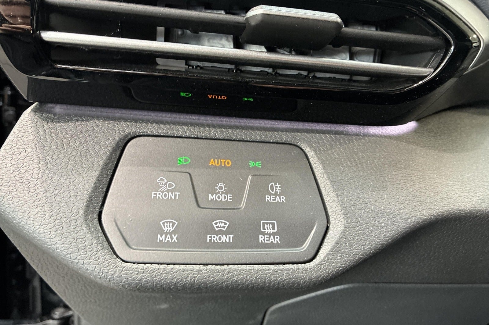 Volkswagen ID.5 Pro, 286hp, 2025