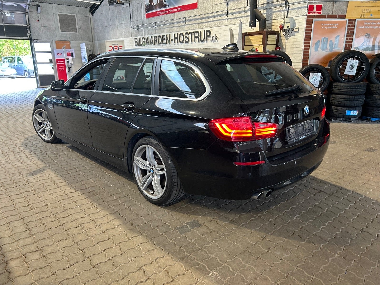 BMW 530d xDrive Touring Steptronic, 8-trins, 258ps, 2014
