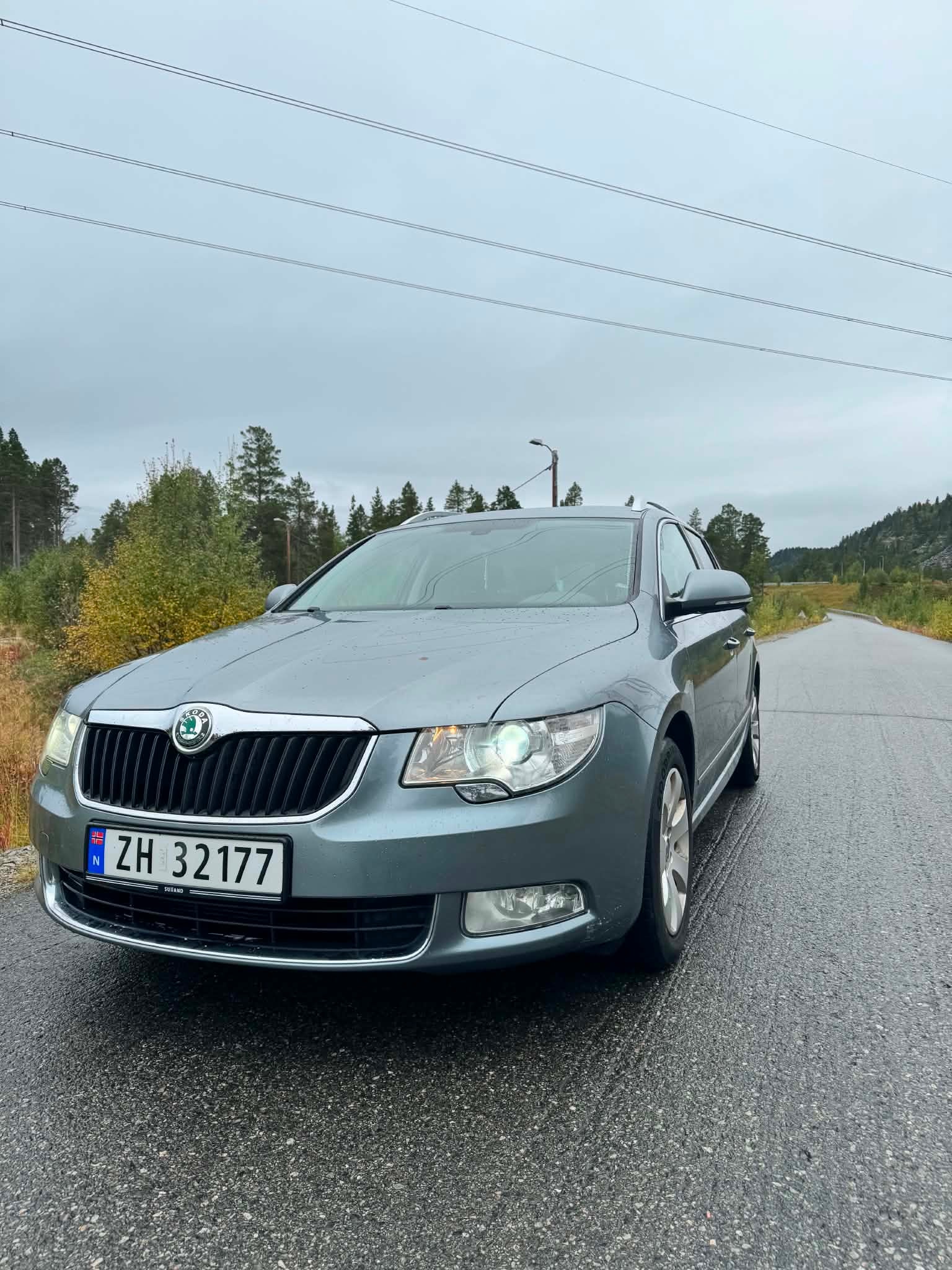 Škoda Superb Stasjonsvogn 2.0 TDI DSG sekvensiell, 6-trinn, 140hk, 2011