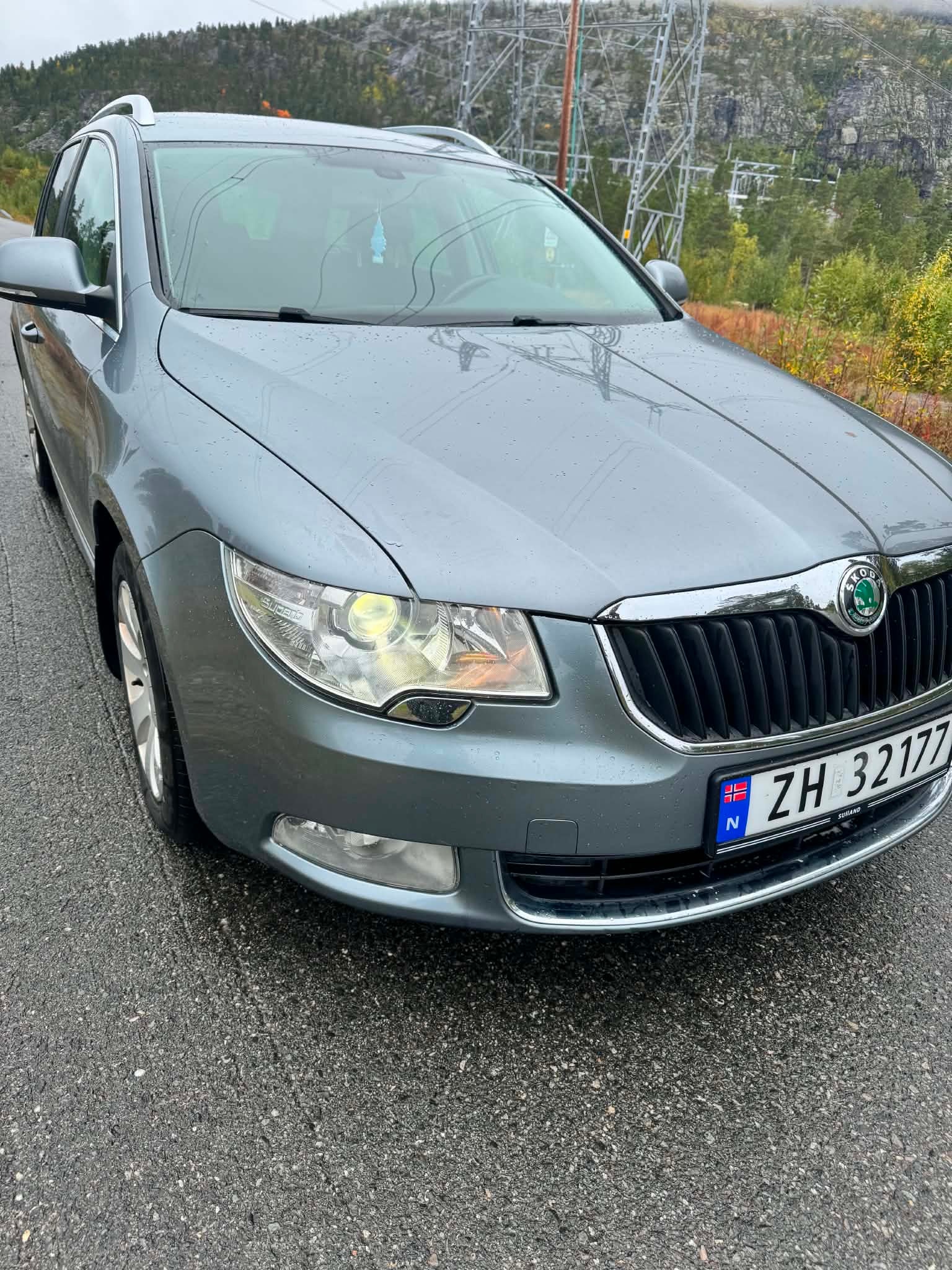 Škoda Superb Stasjonsvogn 2.0 TDI DSG sekvensiell, 6-trinn, 140hk, 2011