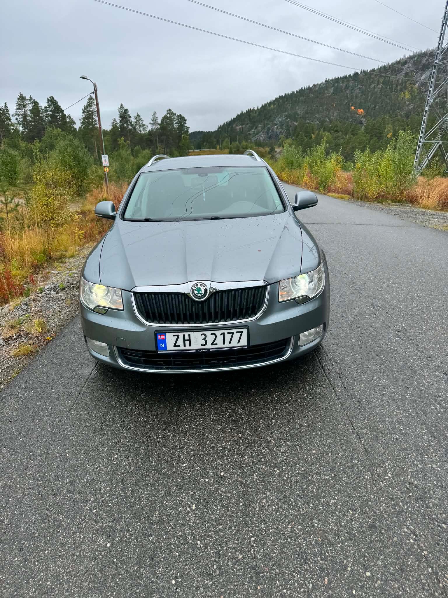 Škoda Superb Stasjonsvogn 2.0 TDI DSG sekvensiell, 6-trinn, 140hk, 2011