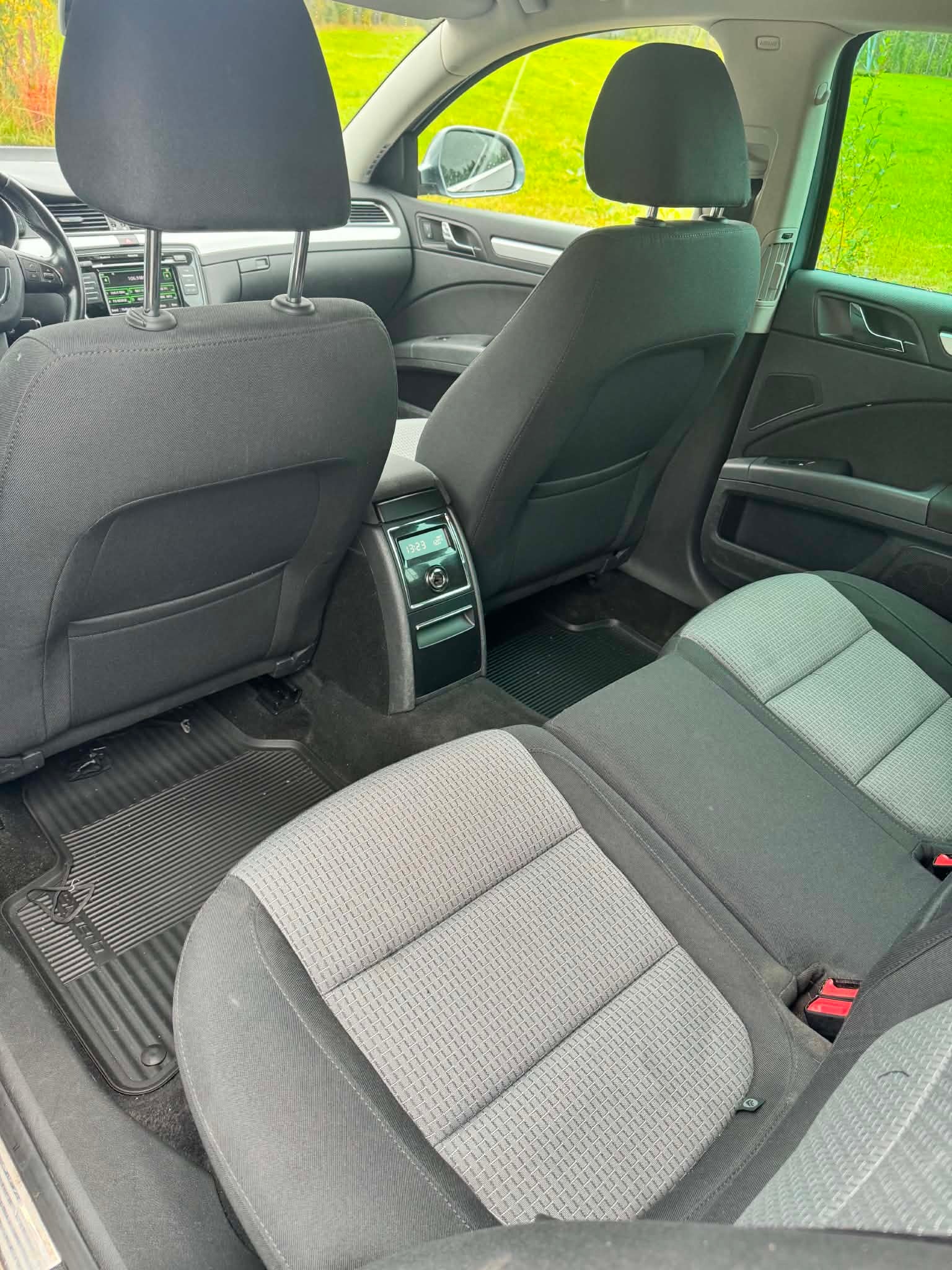 Škoda Superb Stasjonsvogn 2.0 TDI DSG sekvensiell, 6-trinn, 140hk, 2011