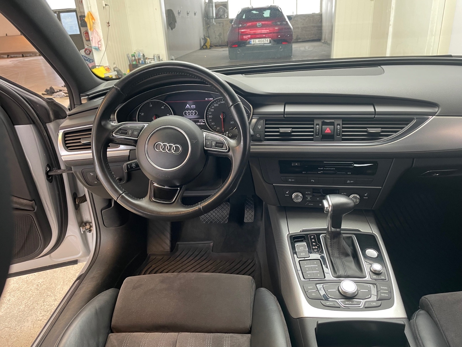 Audi A6 Avant 2.0 TDI Multitronic, 163hp, 2012