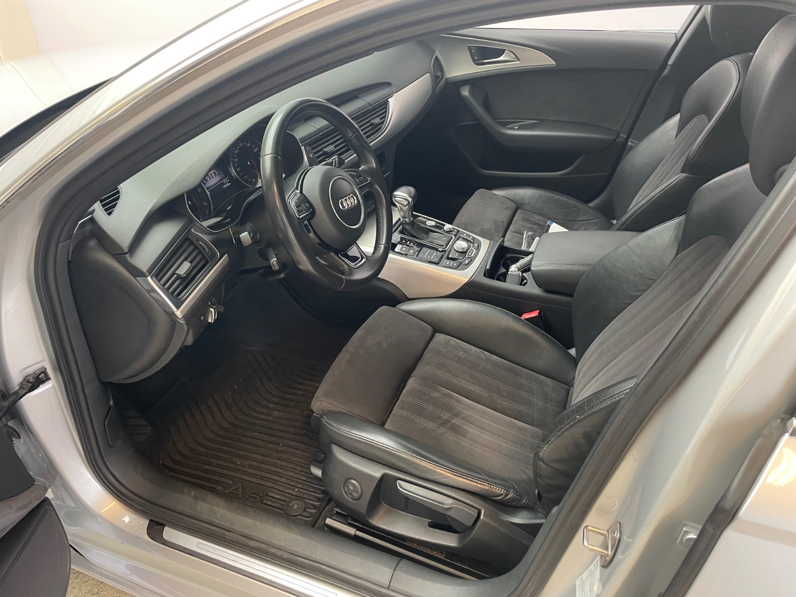 Audi A6 Avant 2.0 TDI Multitronic, 163hp, 2012