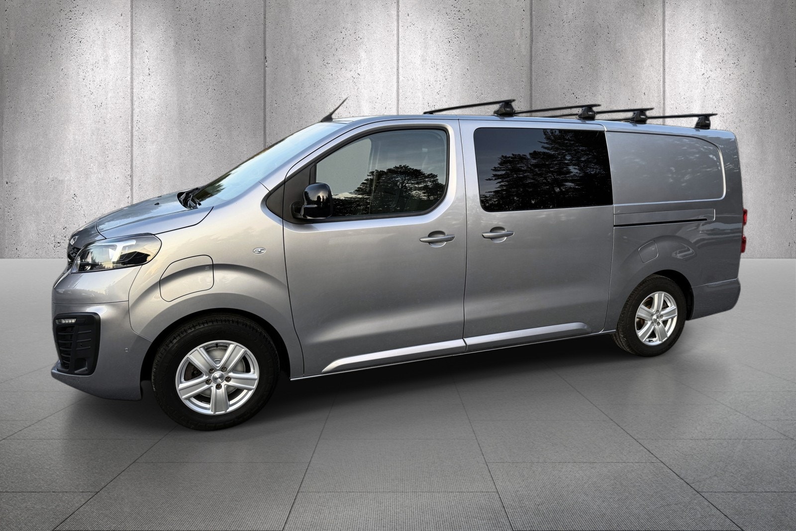 Opel Vivaro-e Panel Van, 136ps, 2021