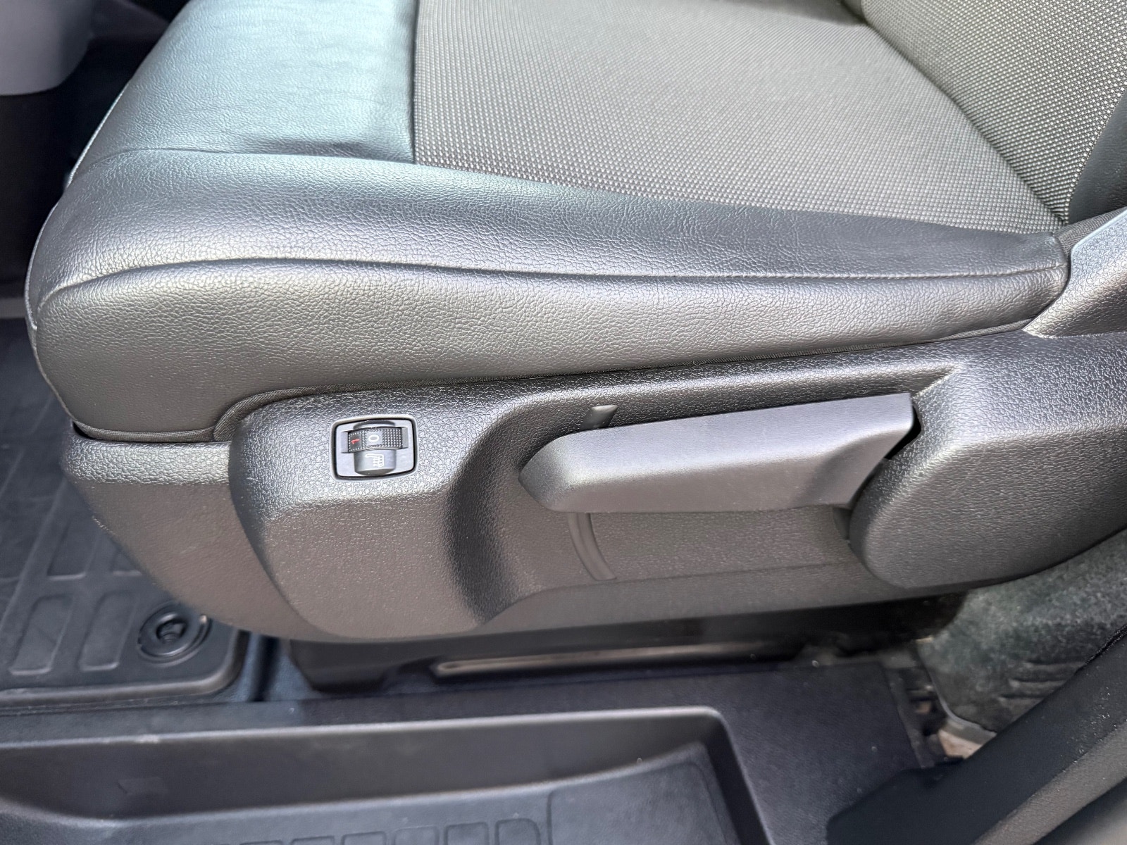 Opel Vivaro-e Panel Van, 136ps, 2021