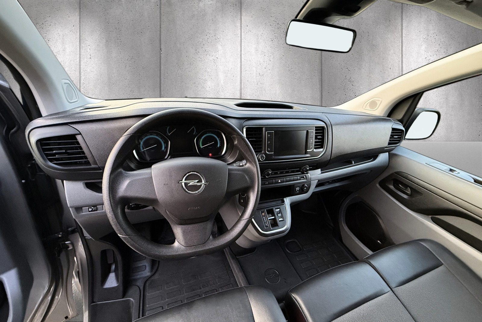 Opel Vivaro-e Panel Van, 136ps, 2021