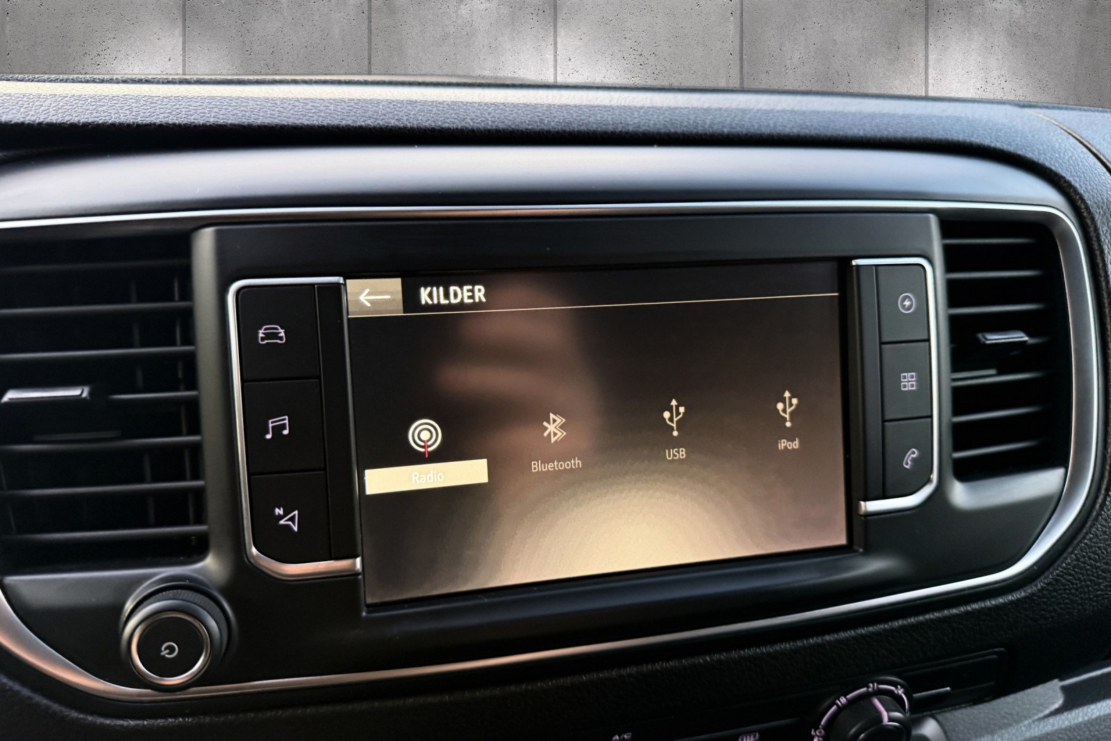 Opel Vivaro-e Panel Van, 136ps, 2021