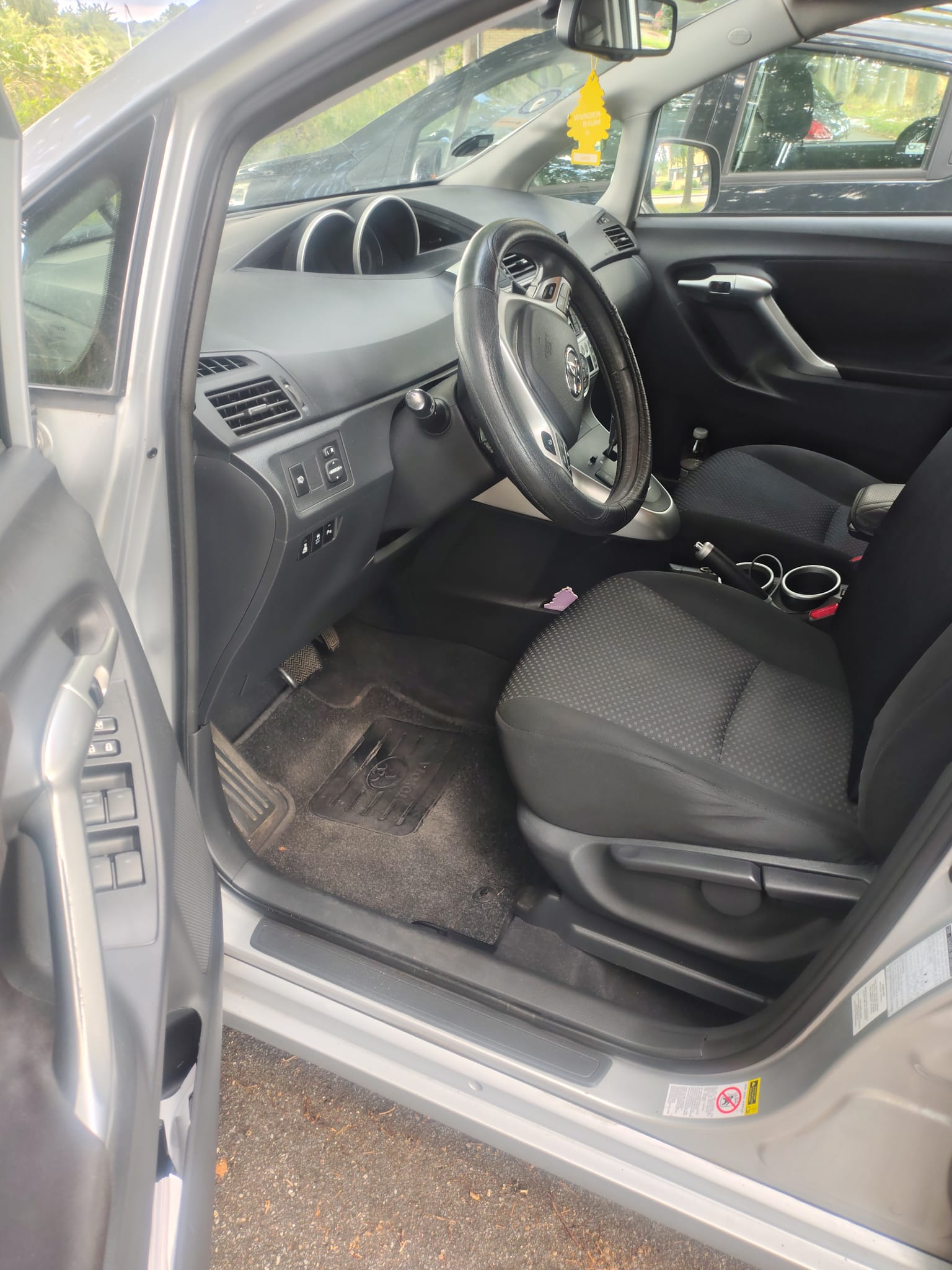 Toyota Verso 2.2 D-4D Automatic, 6-trins, 150ps, 2010