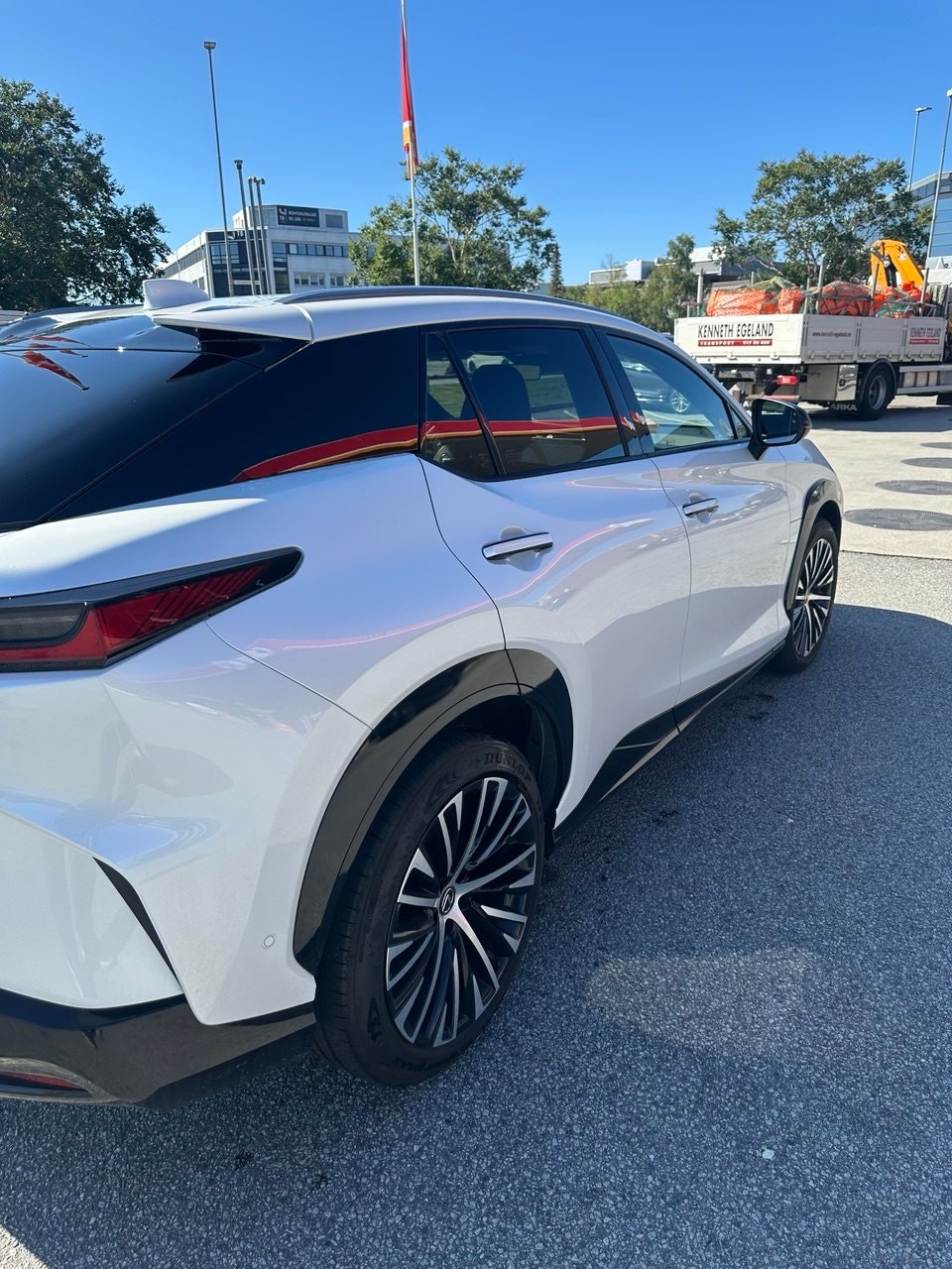 Lexus RZ 450e, 313ps, 2023