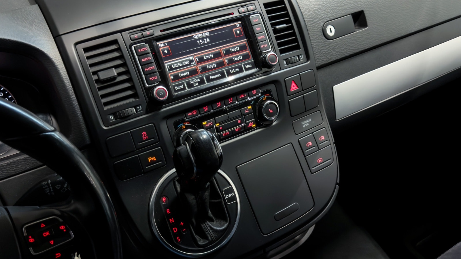 Volkswagen Multivan 2.0 TDI BMT DSG Sequential, 7-trins, 140ps, 2011