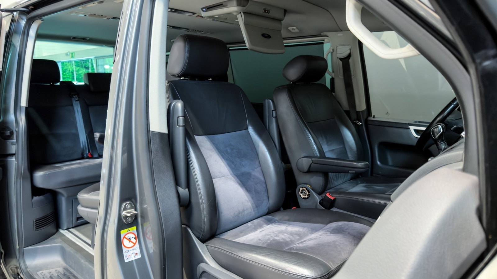 Volkswagen Multivan 2.0 TDI BMT DSG Sequential, 7-trins, 140ps, 2011