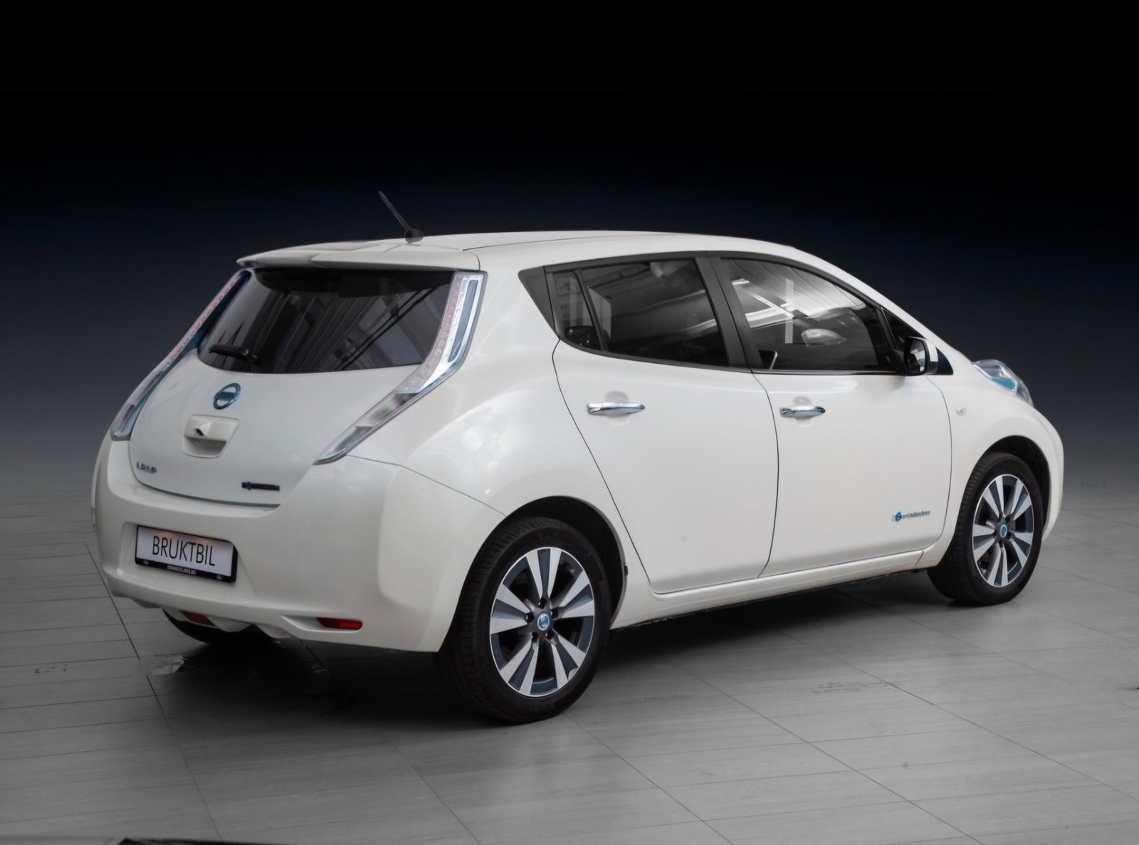 Nissan Leaf 24 kWh, 109hp, 2014