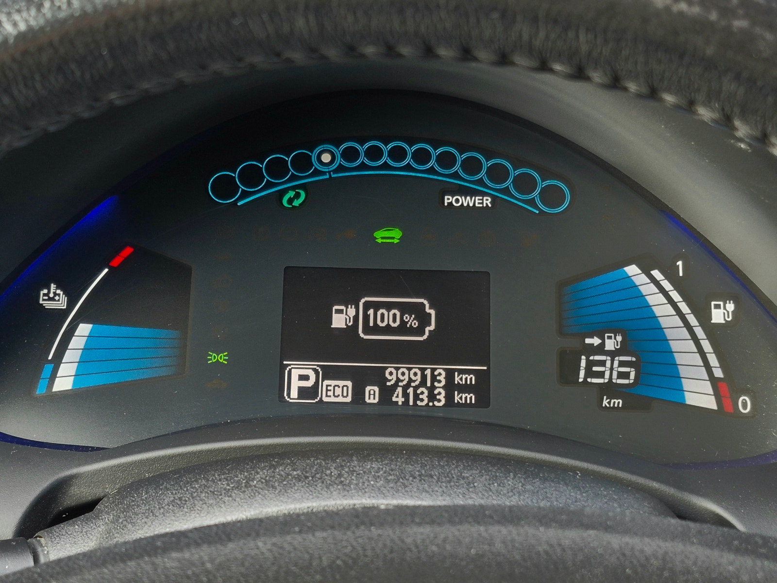 Nissan Leaf 24 kWh, 109hp, 2014