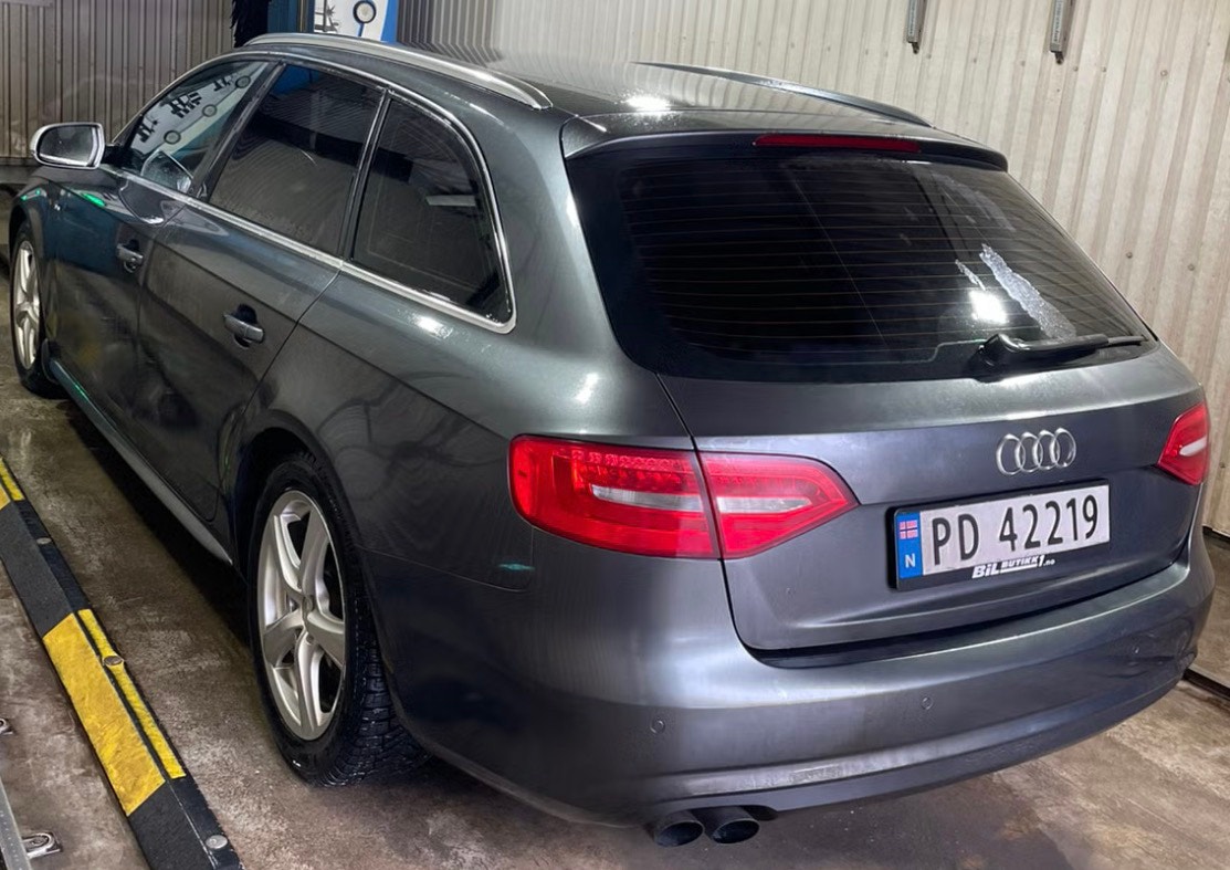 Audi A4 Avant 2.0 TDI DPF Multitronic, 177ps, 2013