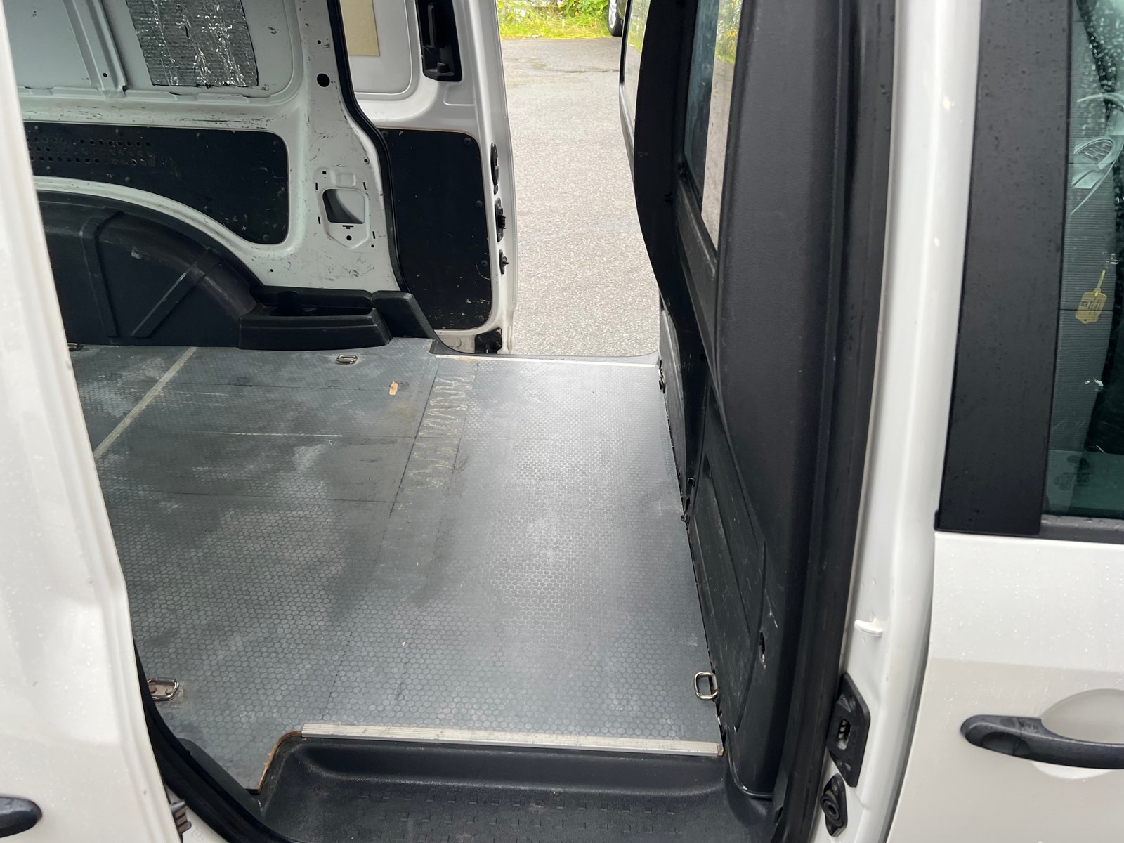 Volkswagen Caddy Maxi Panel Van 1.6 TDI BMT DPF Manual, 5-trins, 102ps, 2011